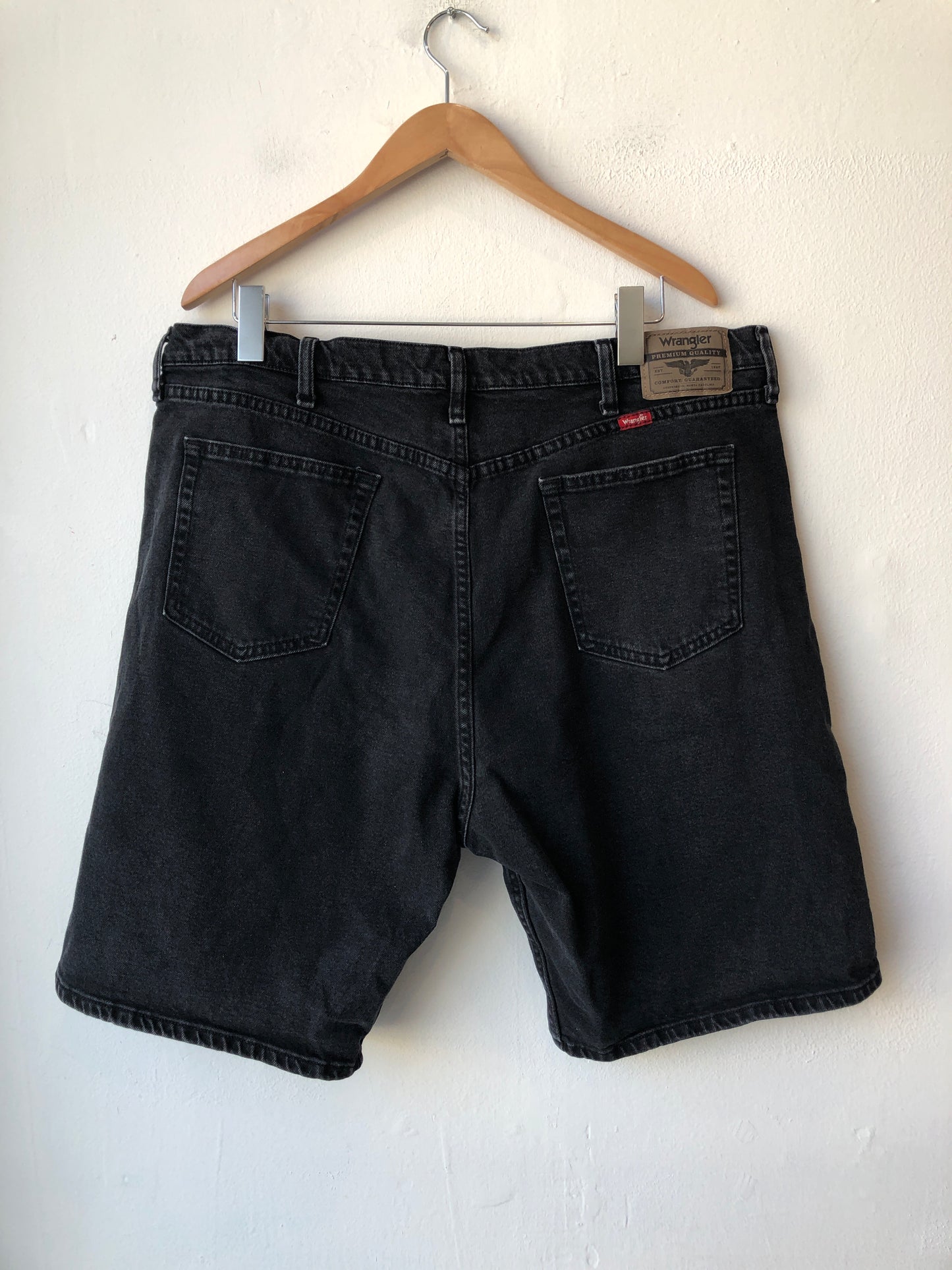 Y2K Wrangler Black Shorts 40"