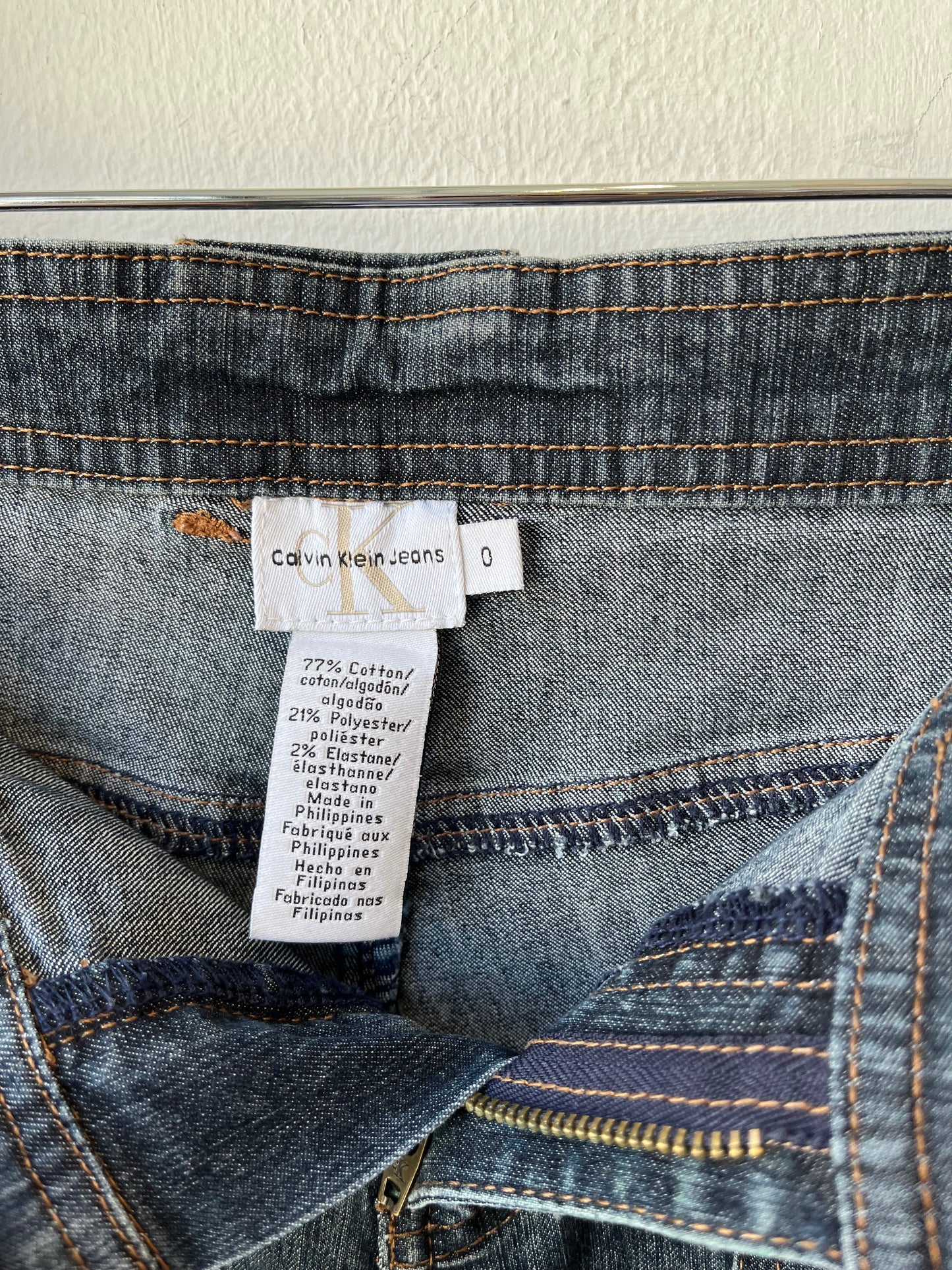 Y2K Calvin Klein Flare Jeans 28”