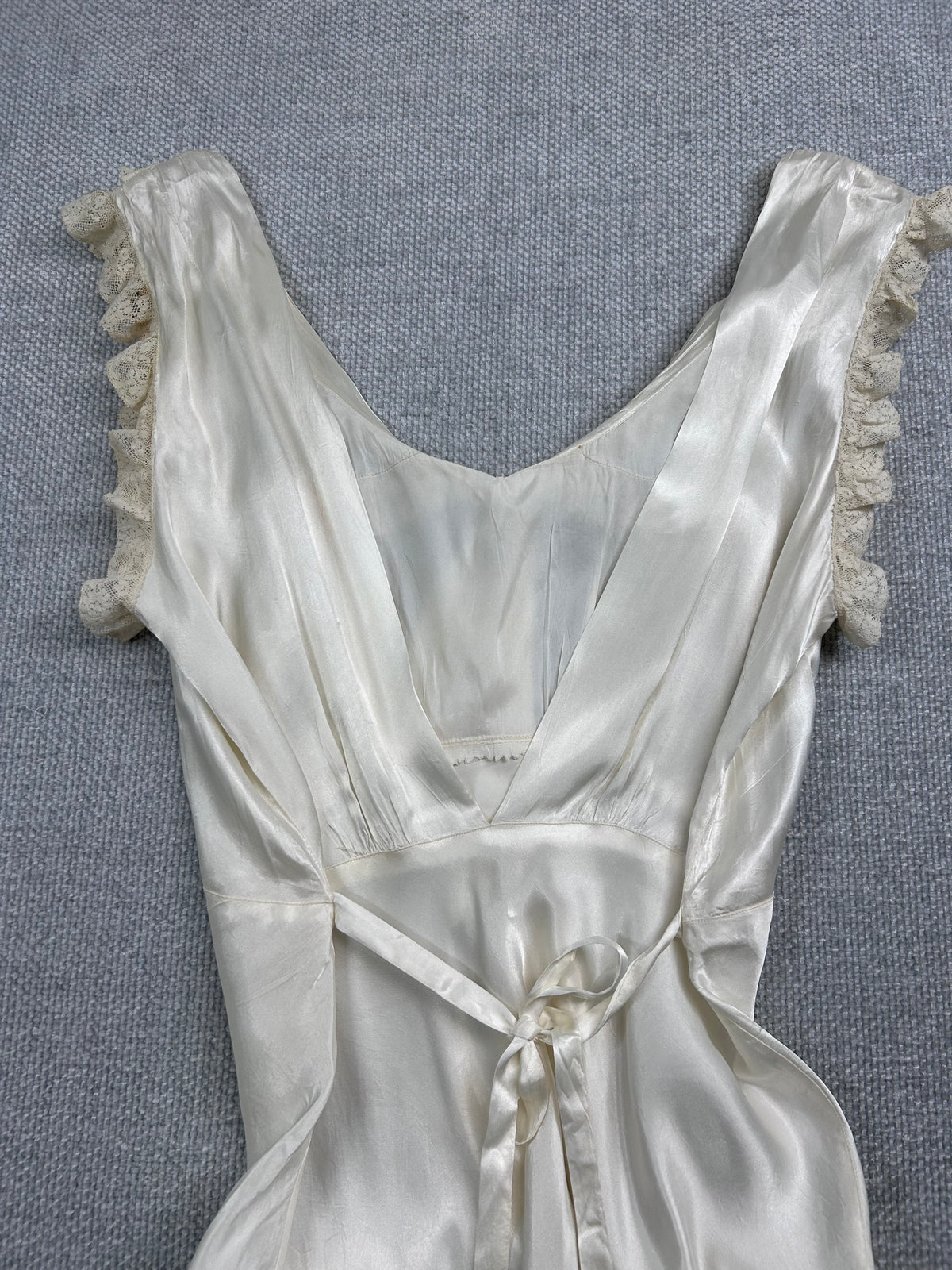 80's White Lace Nightgown