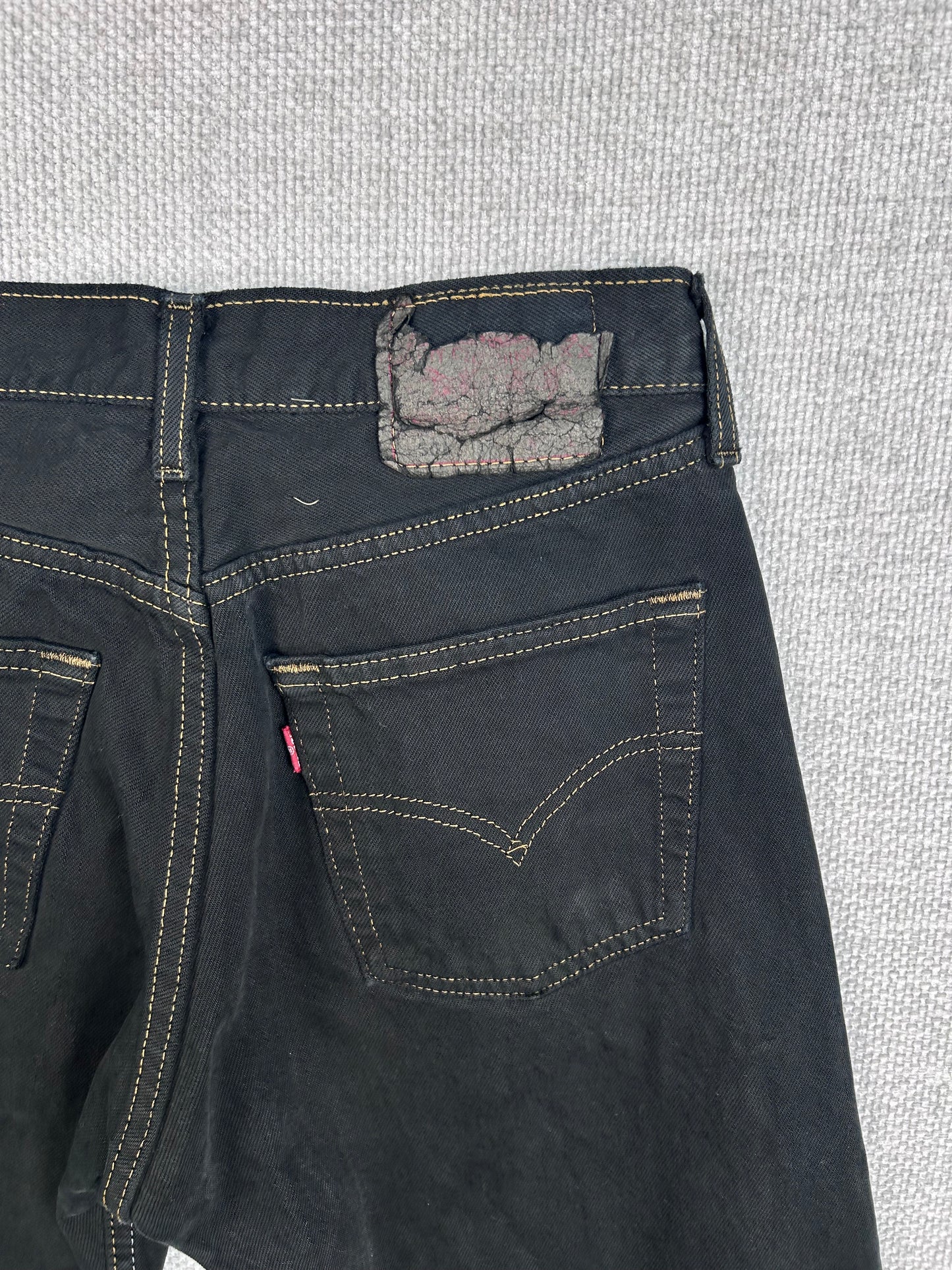 90’s Black Levi’s 501 26”