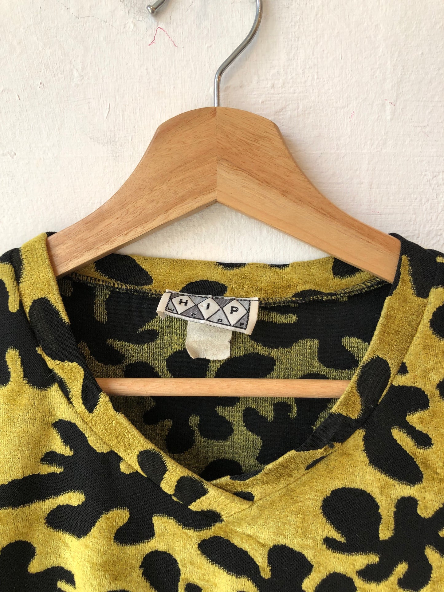 90's V Neck Patterned Top