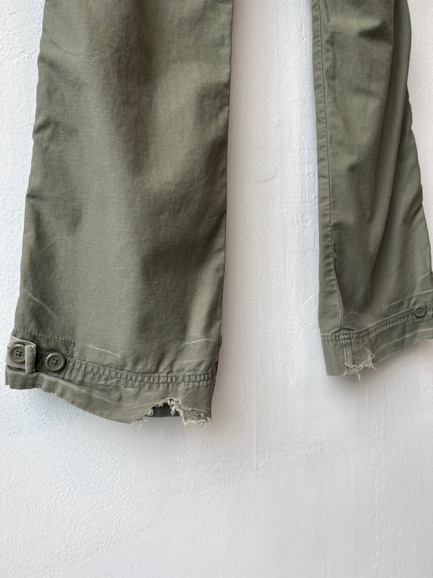 Y2K Hollister Low Rise Cargo Flare Pants 31"