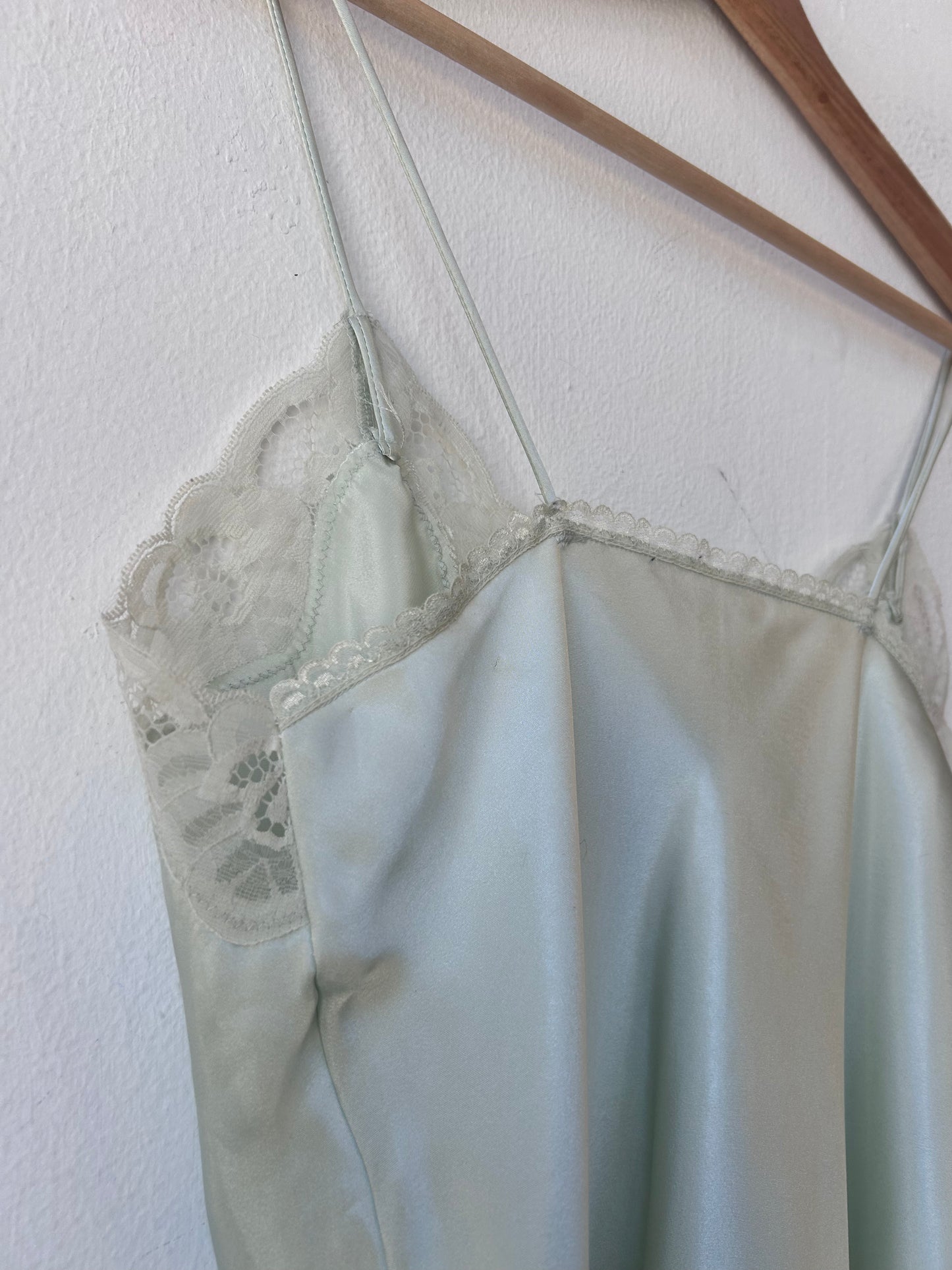 90's Seafoam Lace Camisole