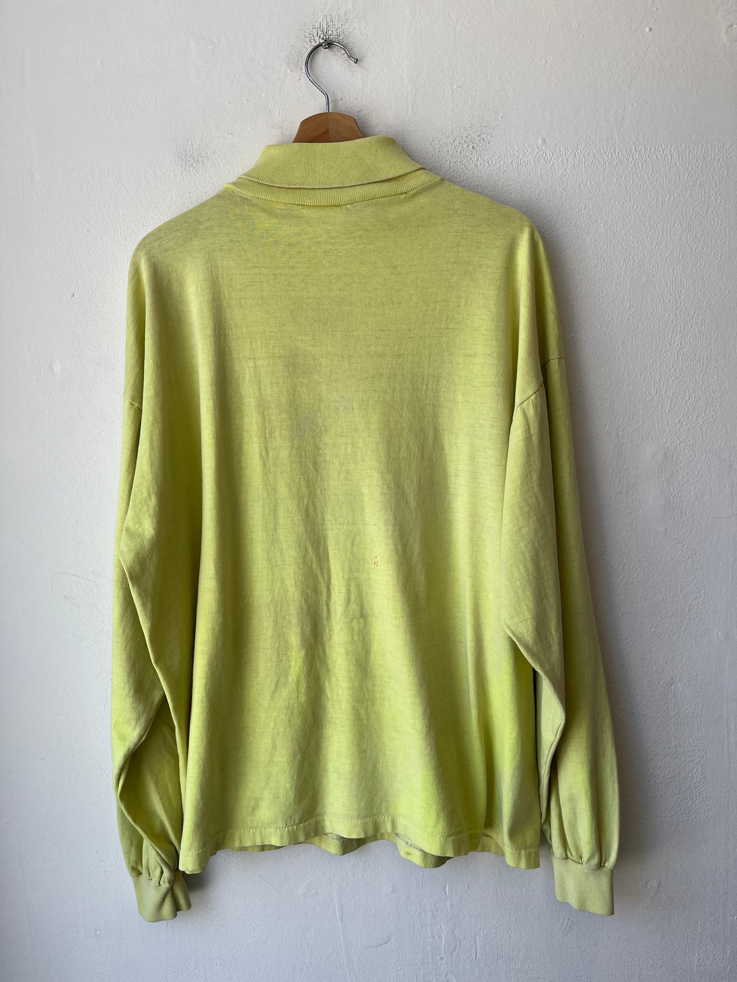 90's Quiksilver Turtleneck Shirt