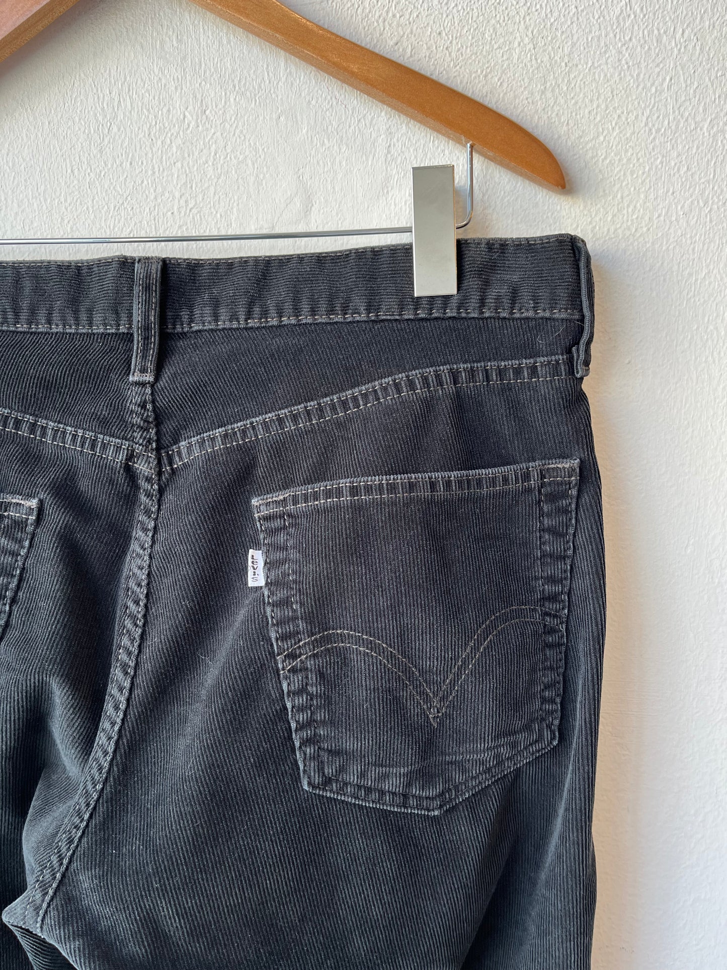 Y2K Levi's 514 Corduroy Pants 36"