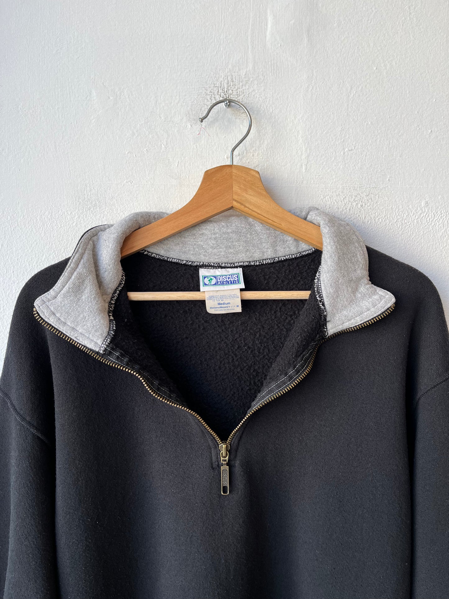90's Discus 1/4 Zip Sweatshirt