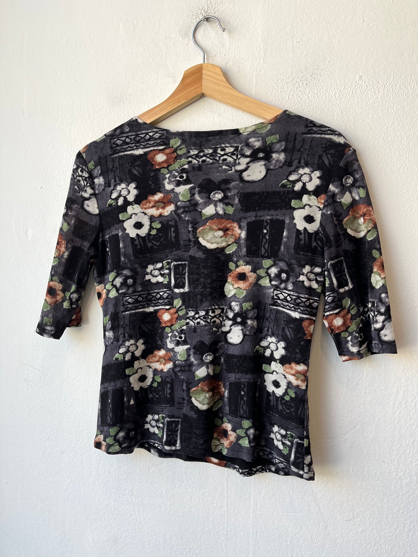 90's 1/4 Sleeve Floral Top