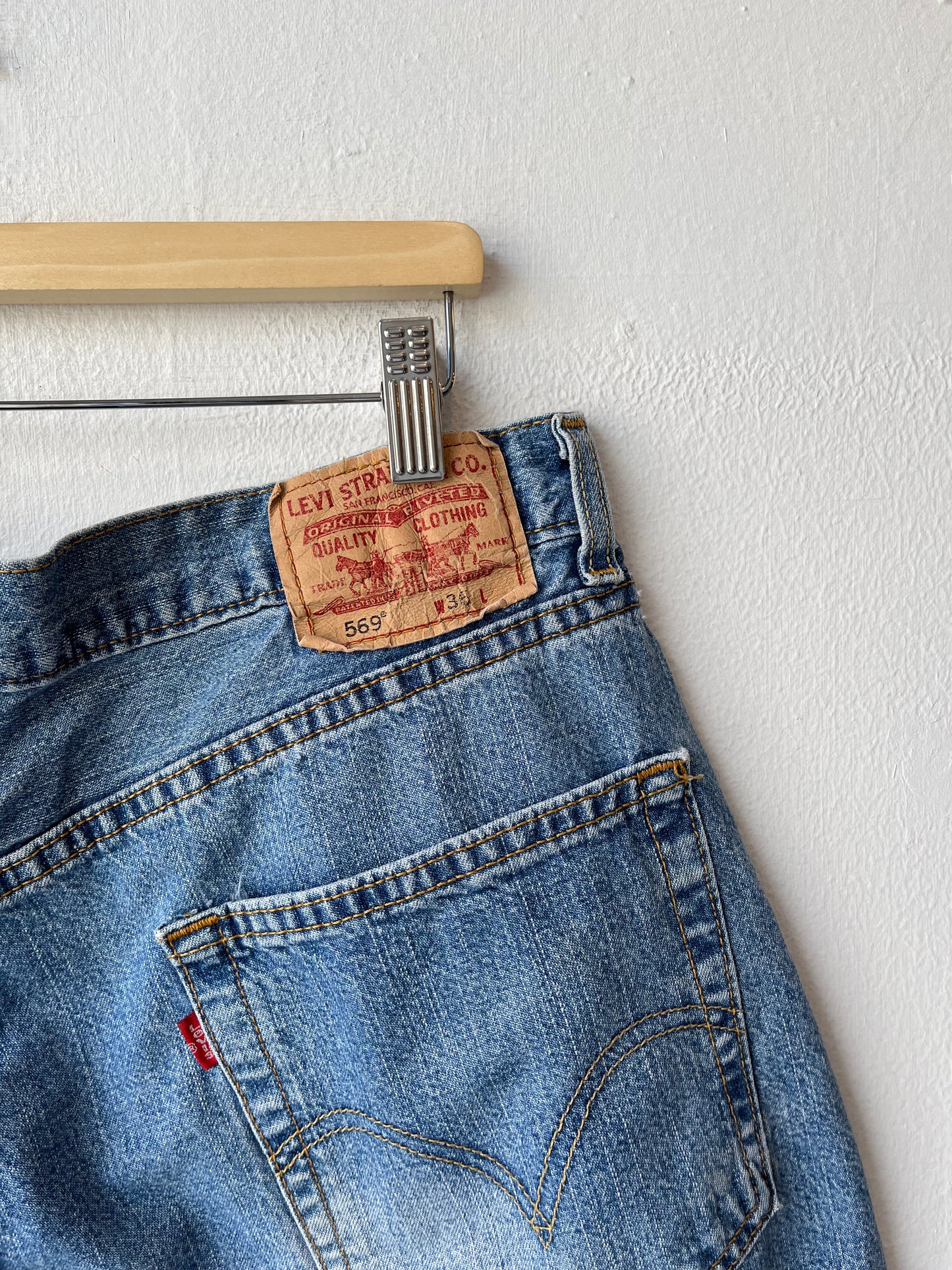 Y2K Levi's 569 Denim Shorts 34"