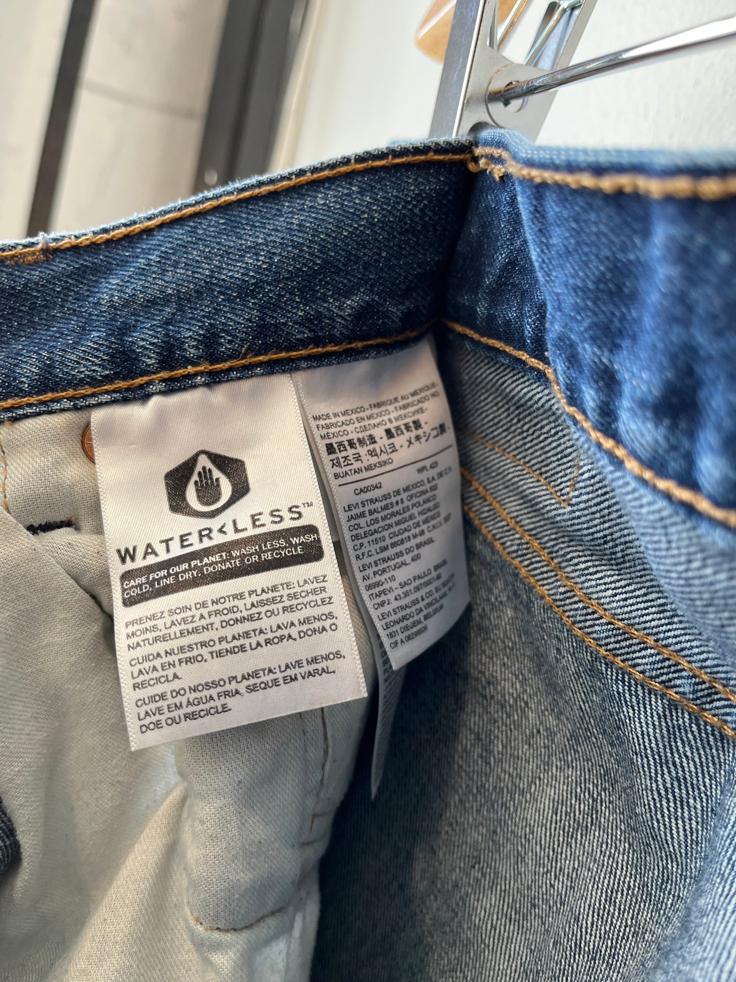 Y2K Levi's 501 32"