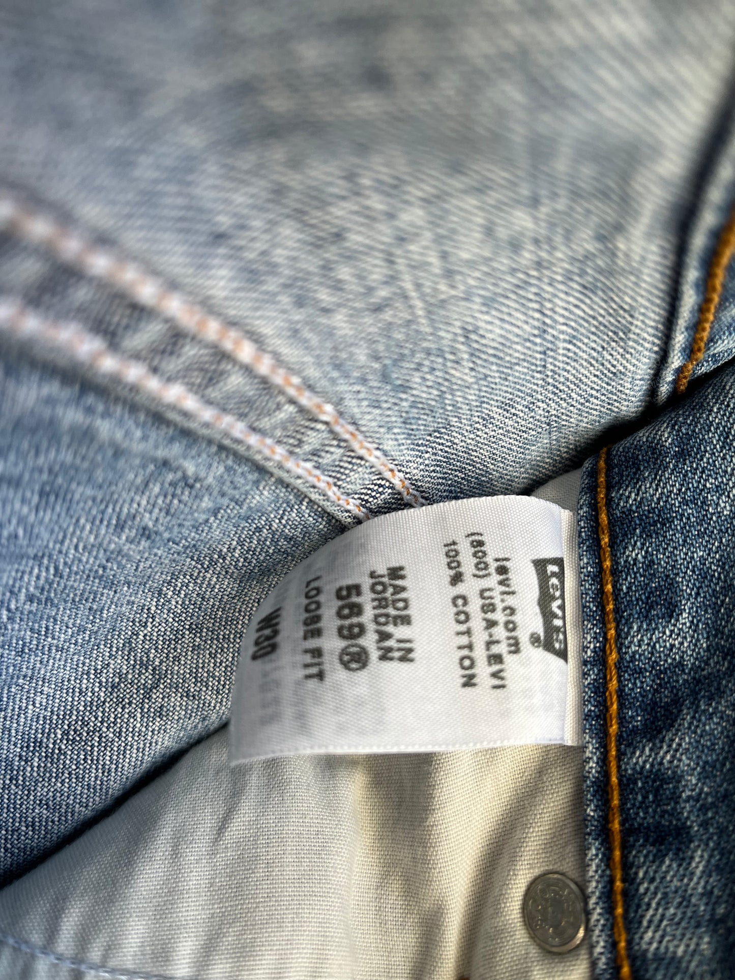 Y2K Levi's 569 Shorts 31"