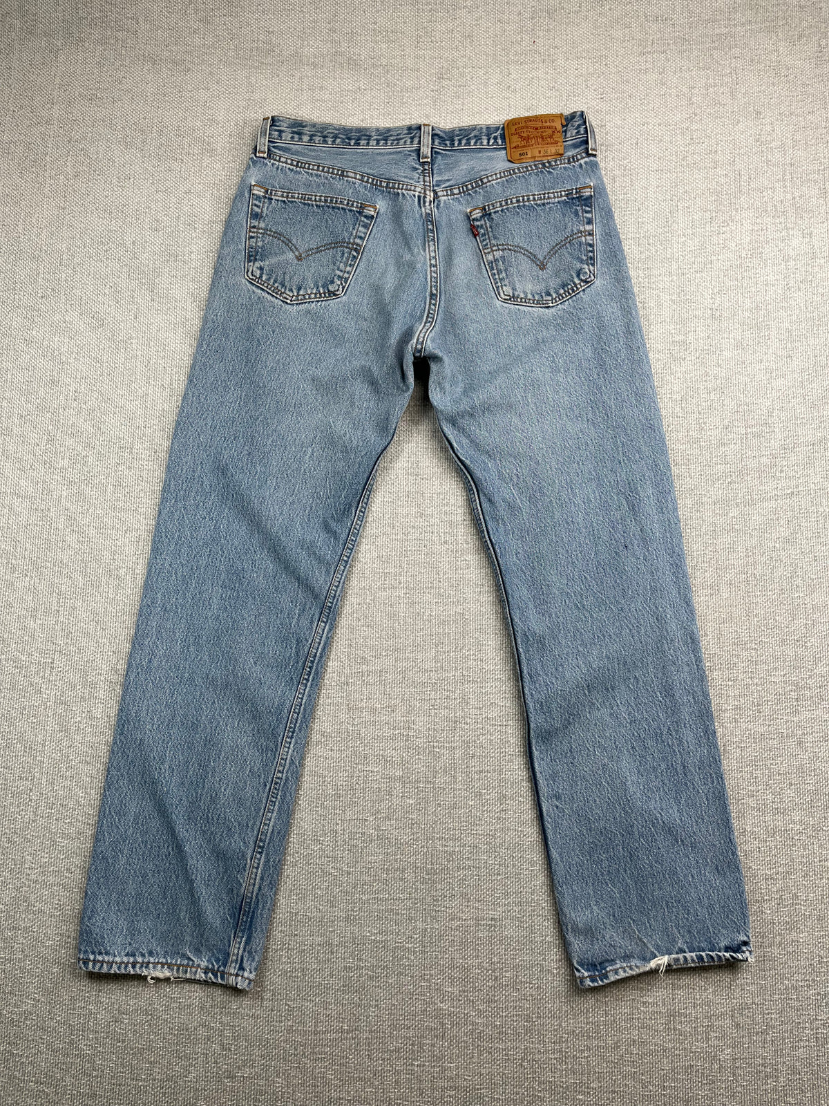 90's Levi's 501 34"