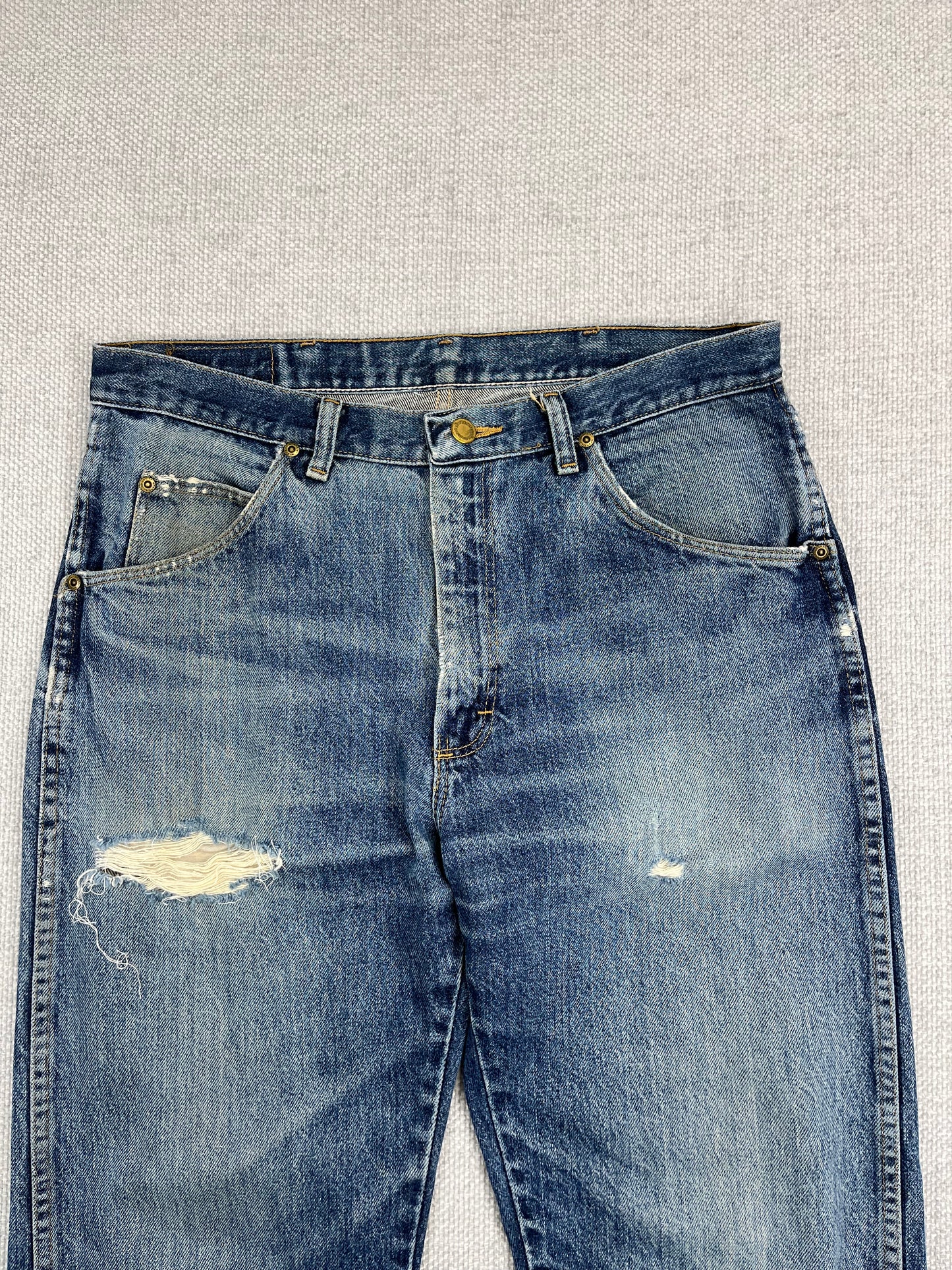 Y2K Wrangler Ripped Jeans 34”