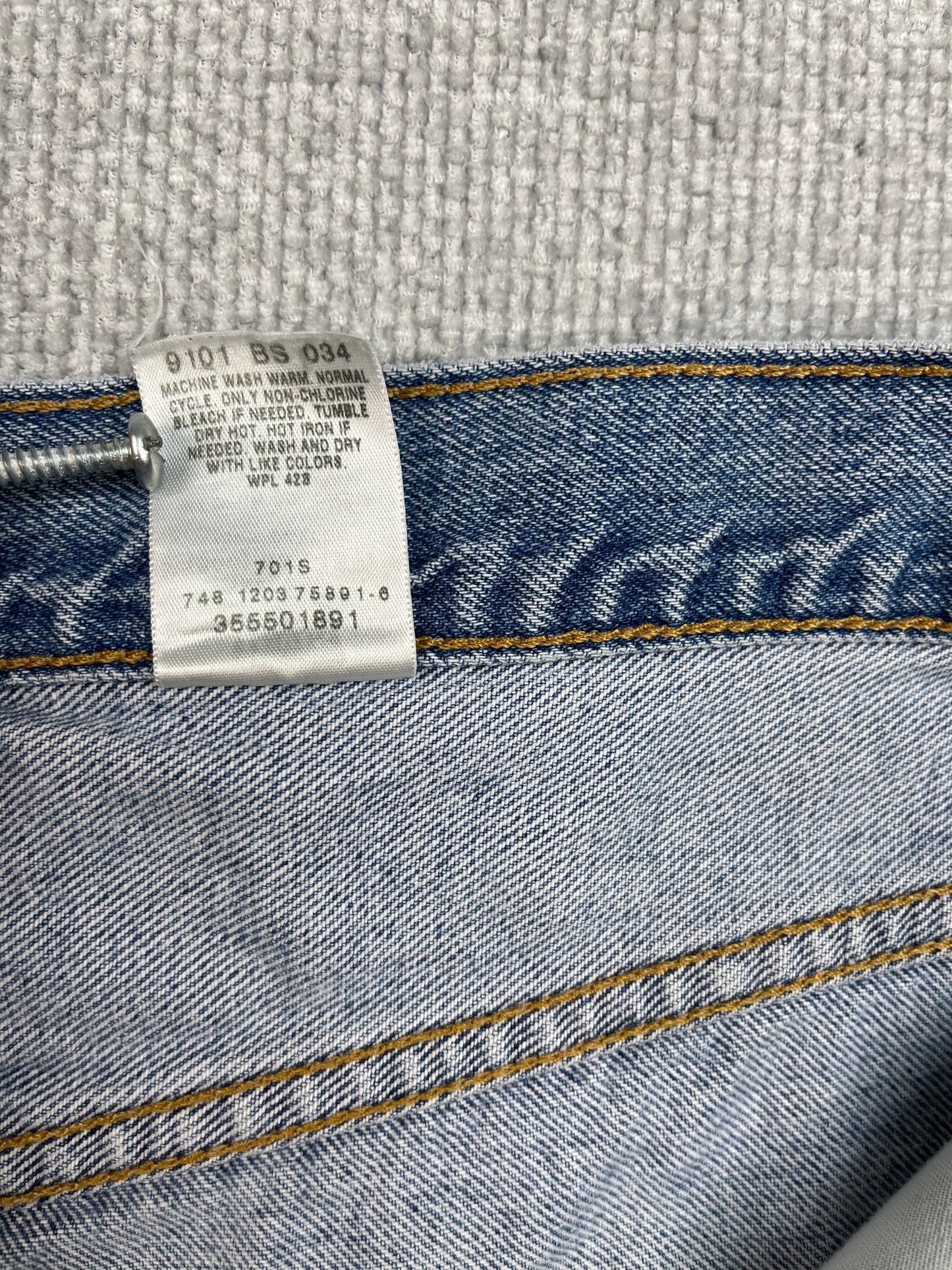 Y2K Levi’s 550 Relaxed Shorts 33”