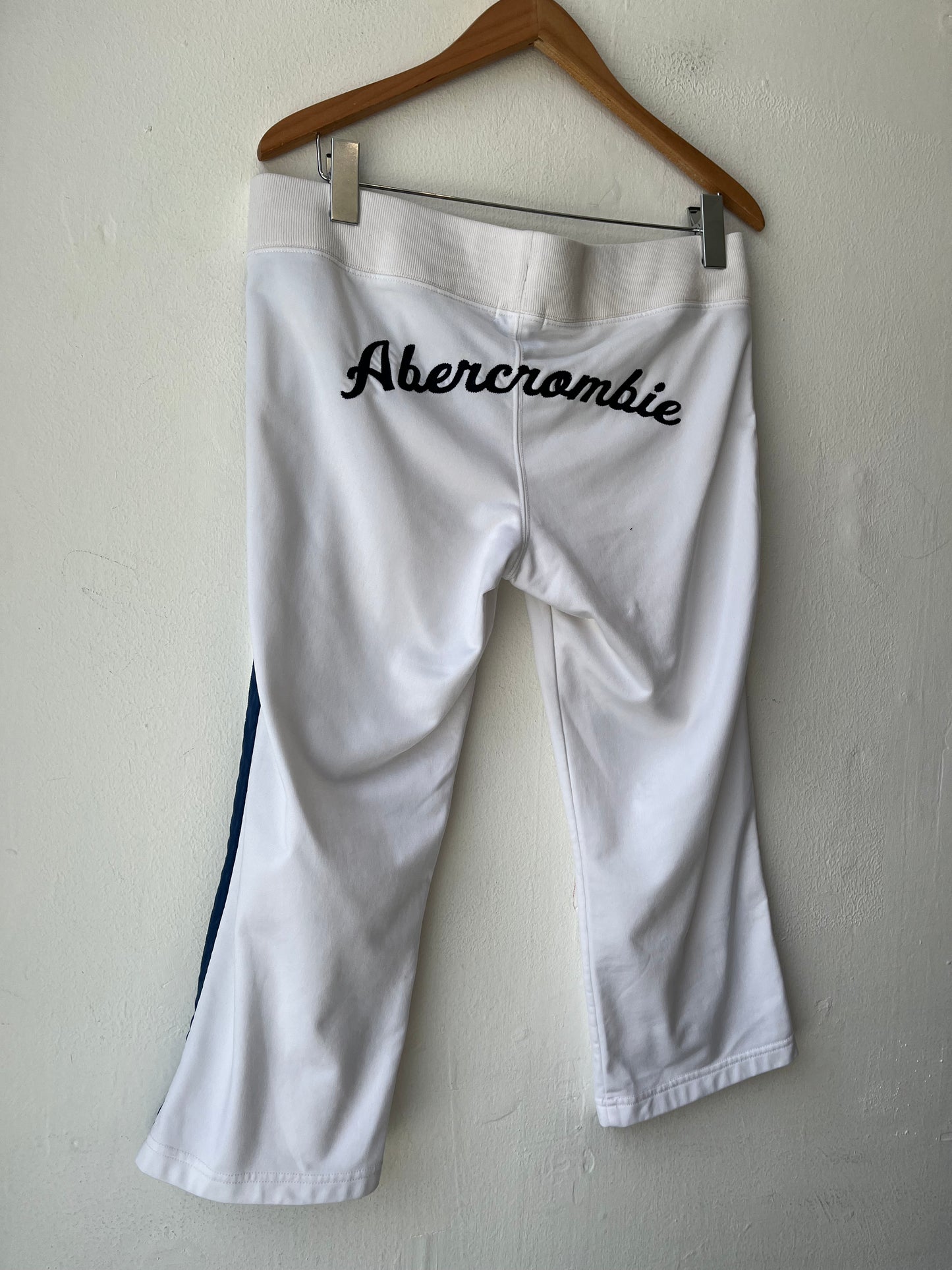 Y2K Abercrombie White Capri Pants 31-34"