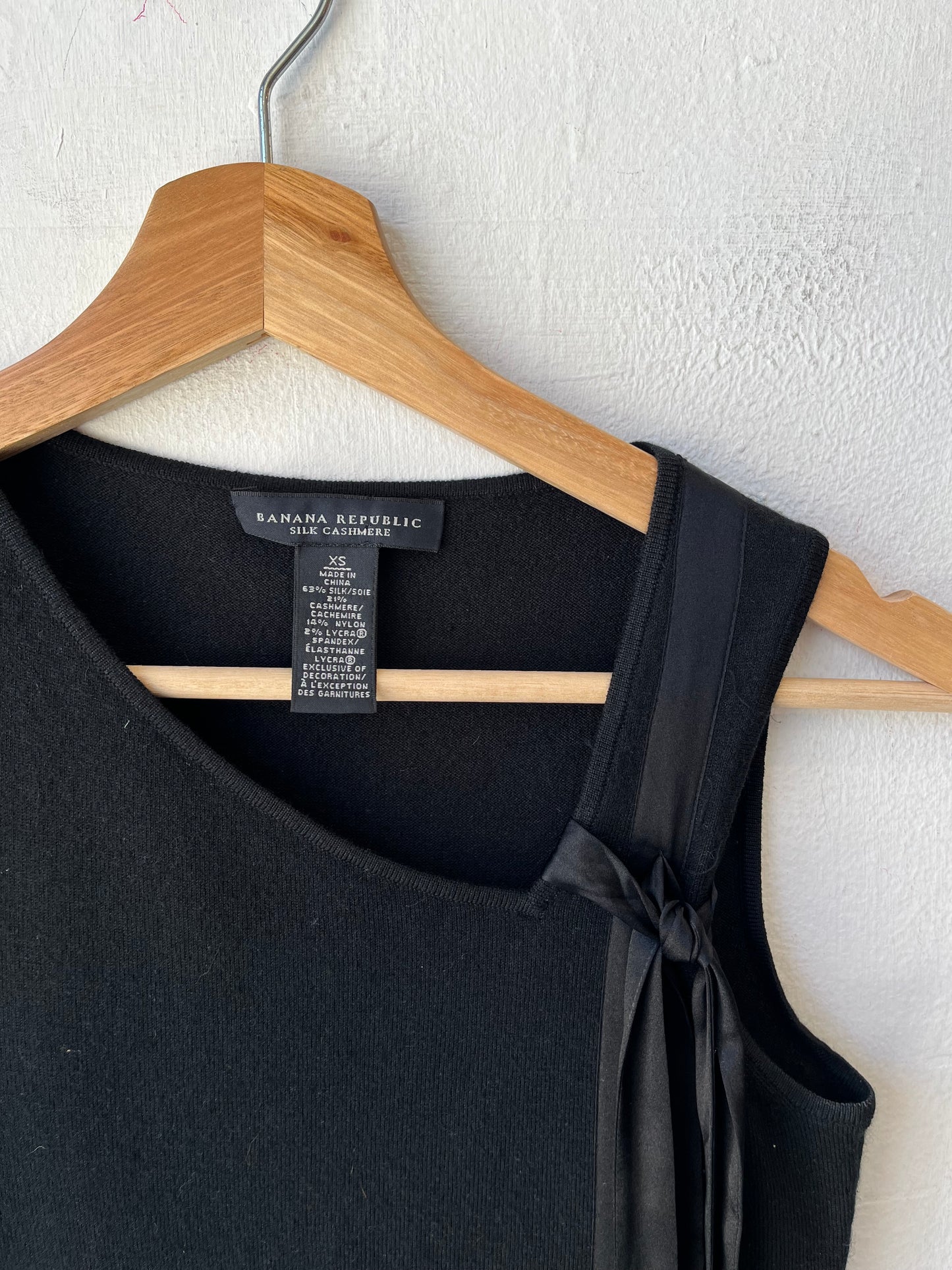 Y2K Black Ribbon Tank