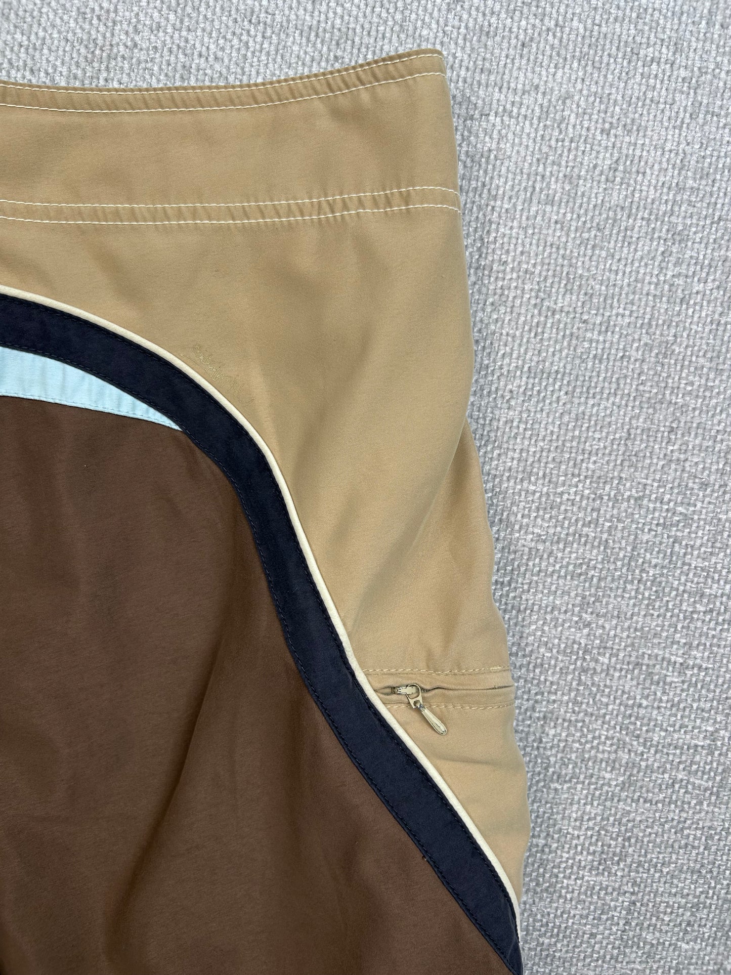 Y2K Tan Quiksilver Board Shorts 32”