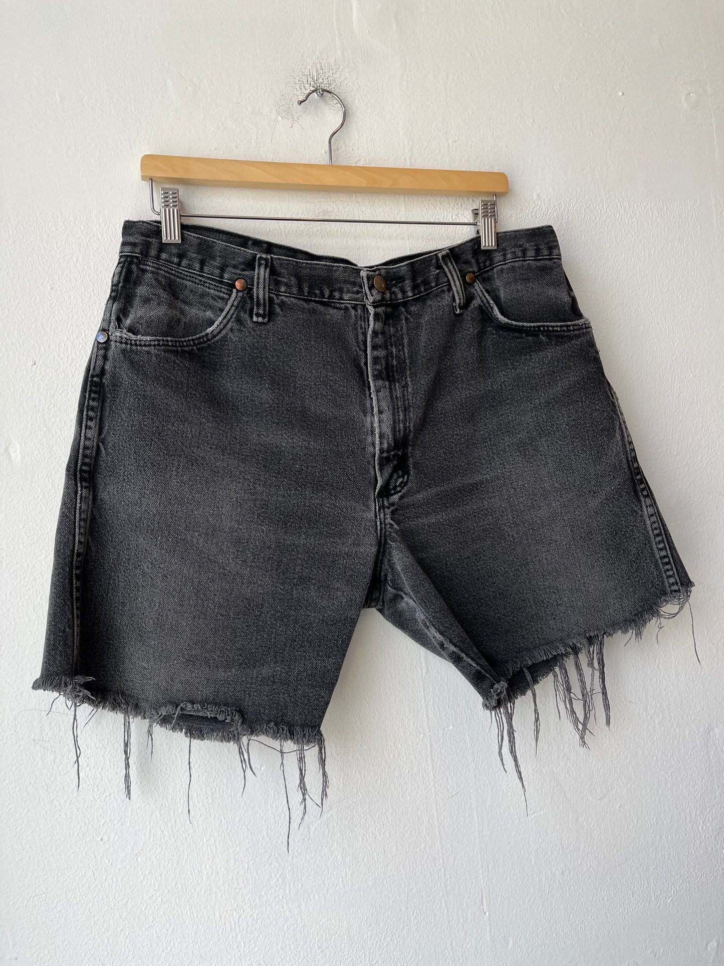 Y2K Wrangler Cutoff Shorts 34"