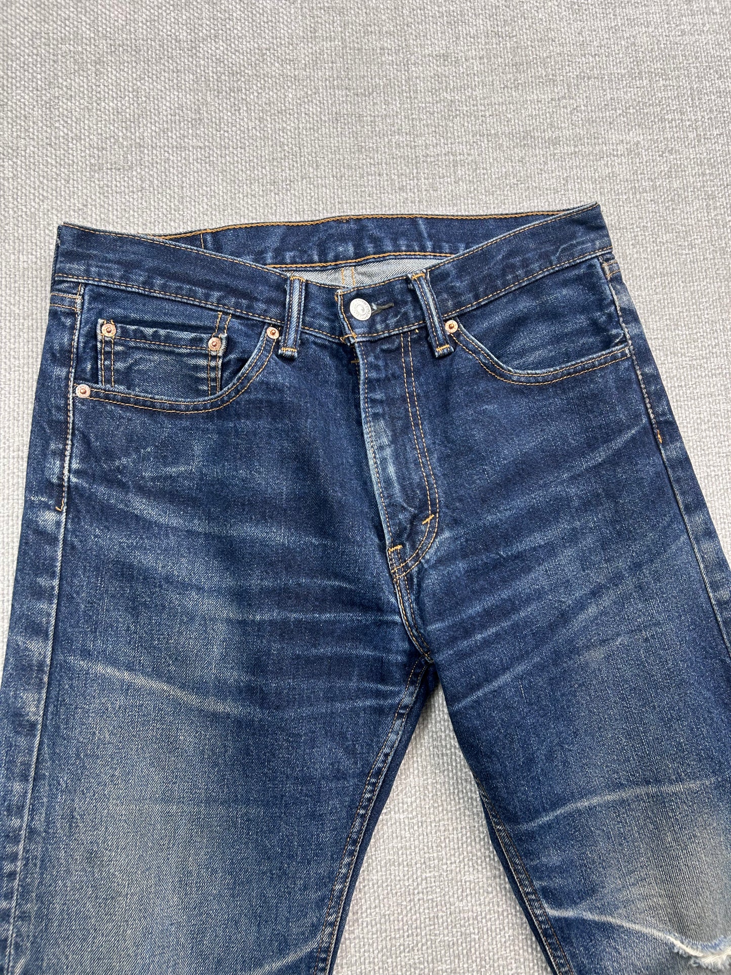 Y2K Levi's 505 Jeans 32"