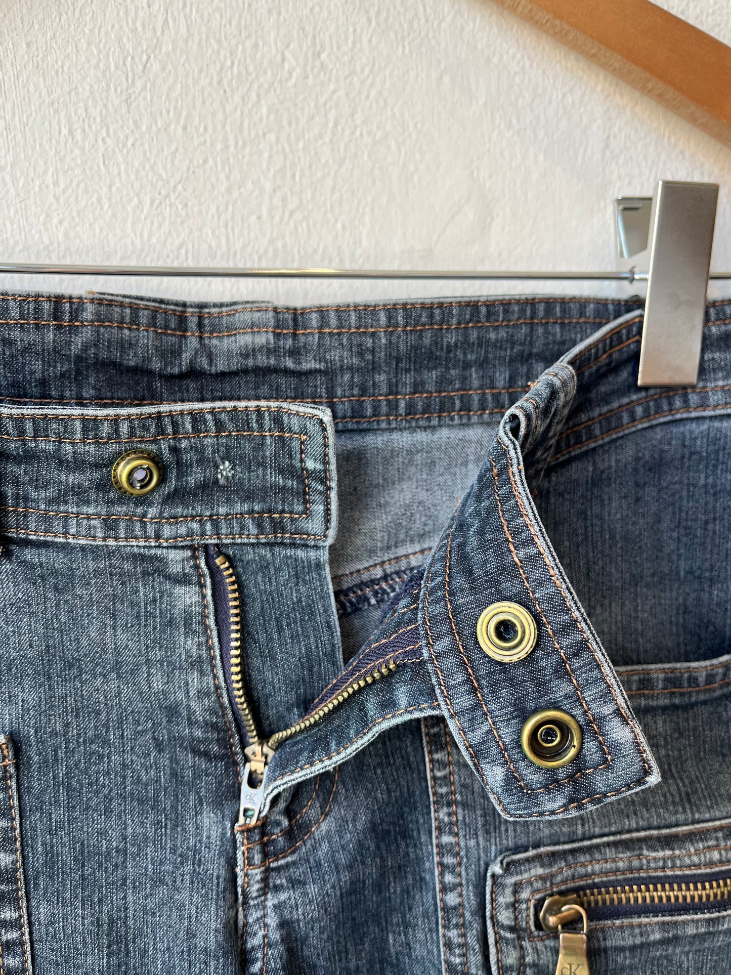 Y2K Calvin Klein Flare Jeans 28”