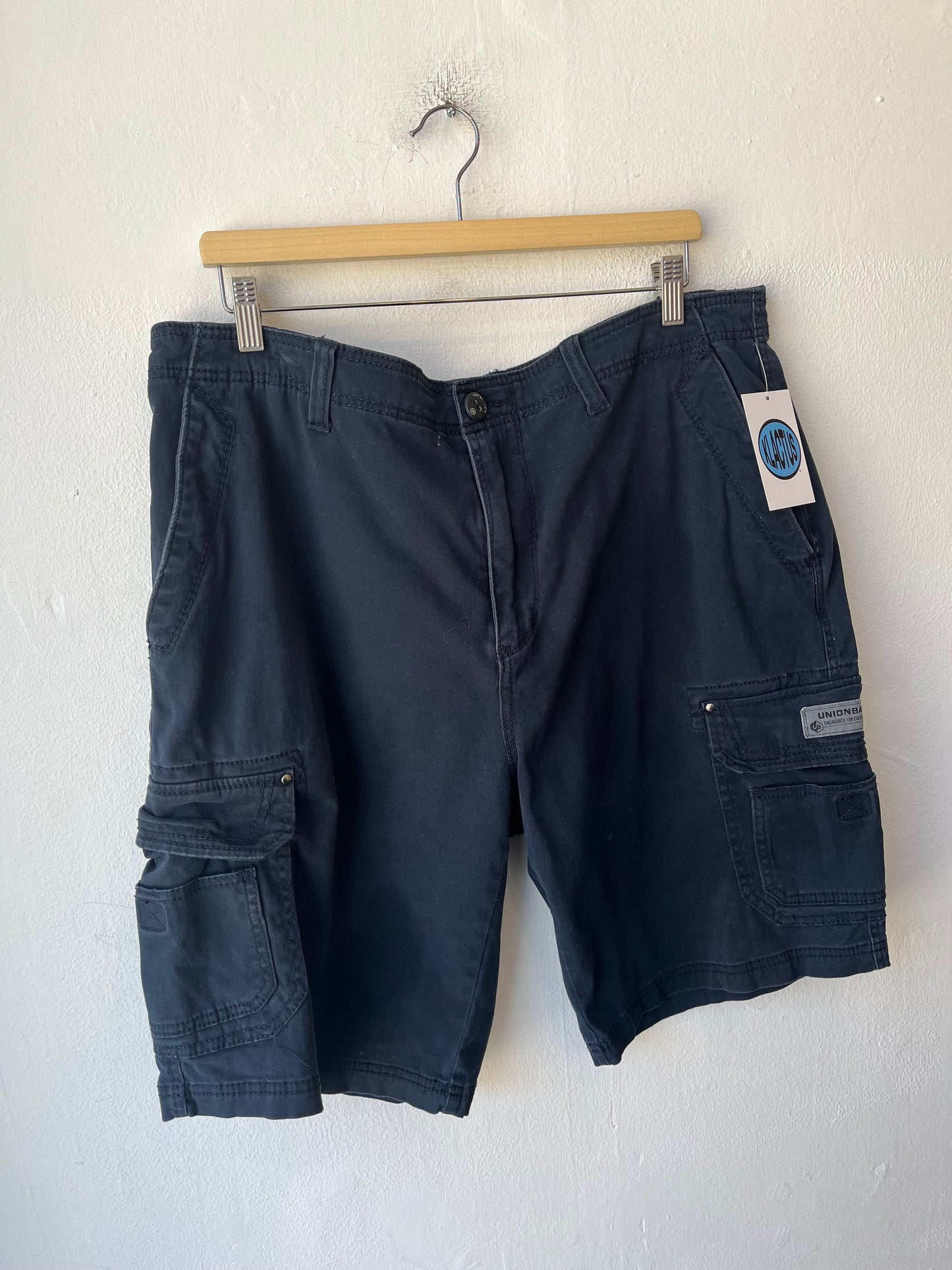 Y2K Black Cargo Shorts 40"