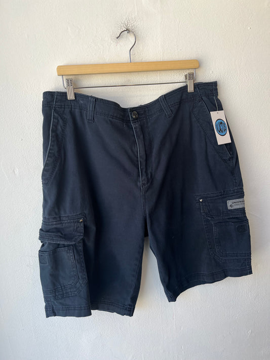 Y2K Black Cargo Shorts 40"