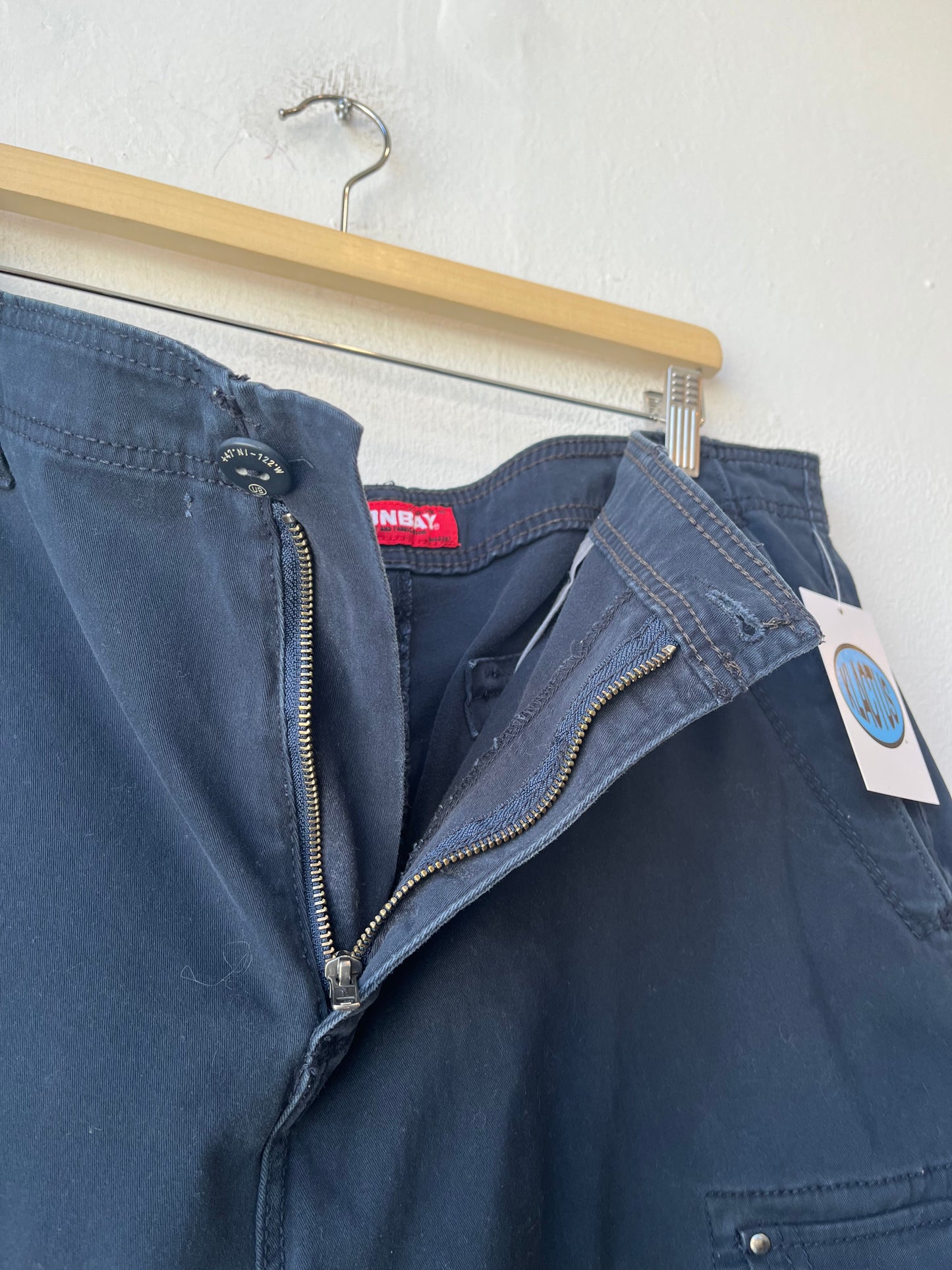 Y2K Black Cargo Shorts 40"