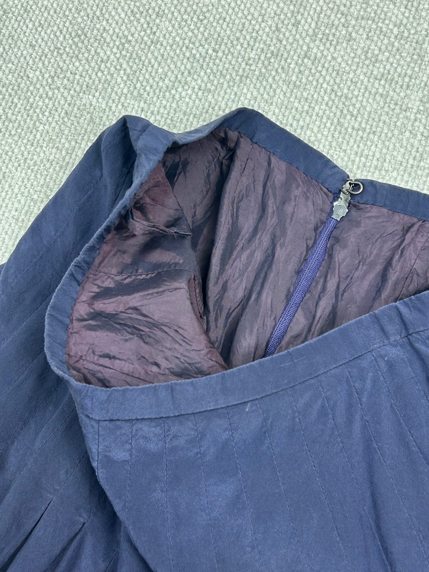90's Silk Skirt 25"