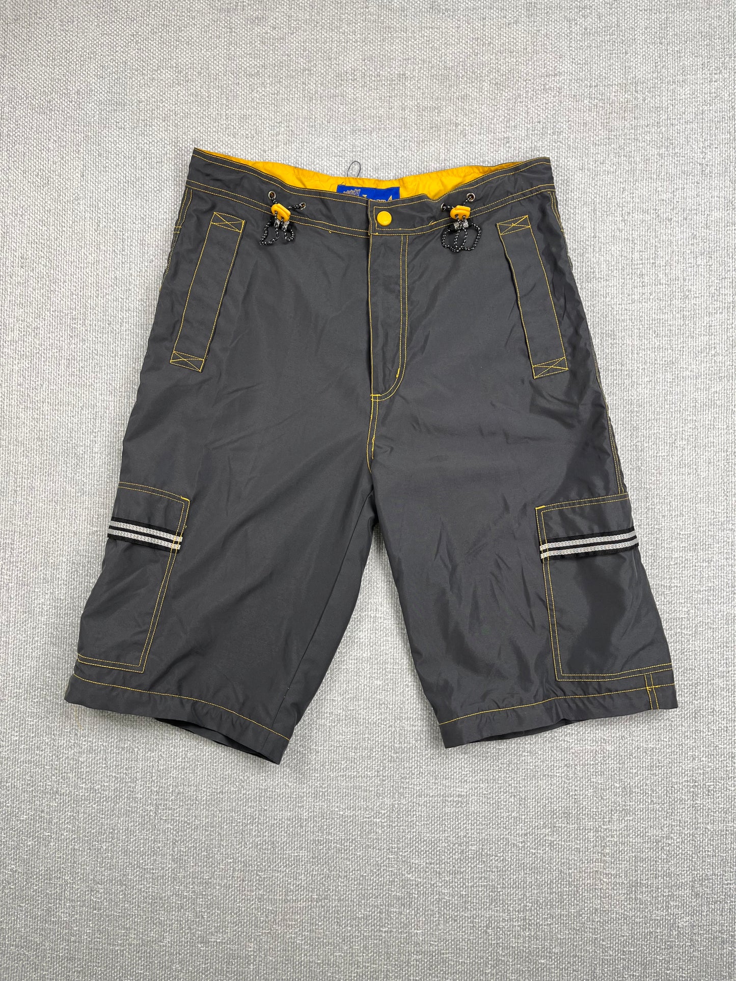 Y2K Contrast Stitch Baggy Shorts 31-34"