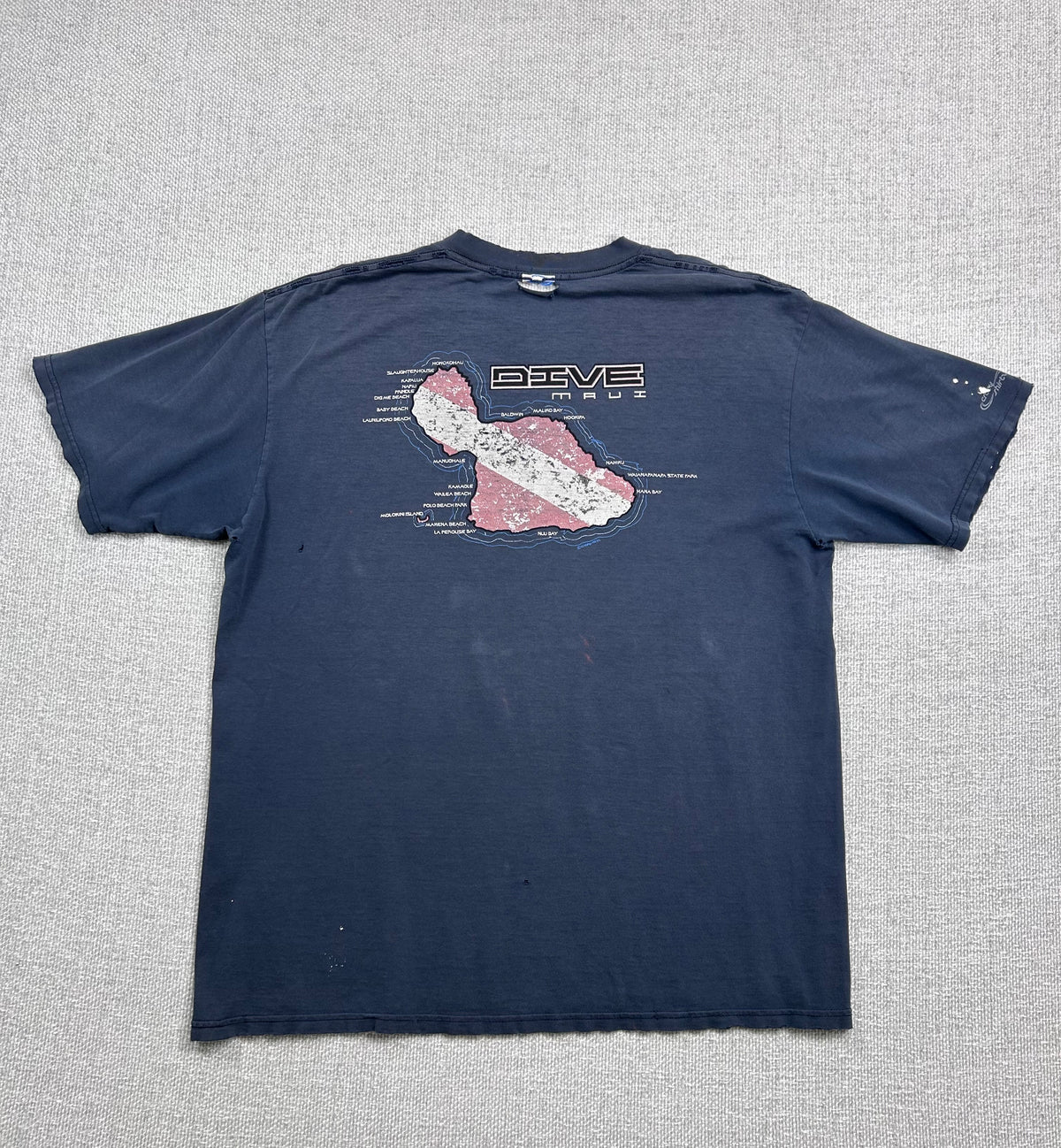 Y2K Dive Maui Distressed T-Shirt