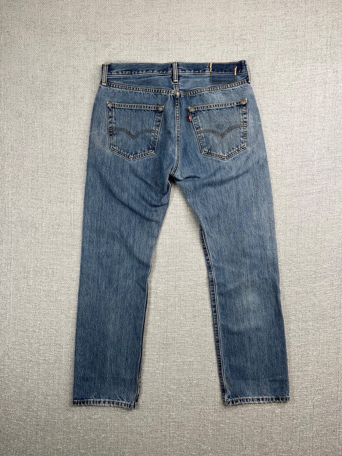 Y2K Levi's 501 Jeans 32"