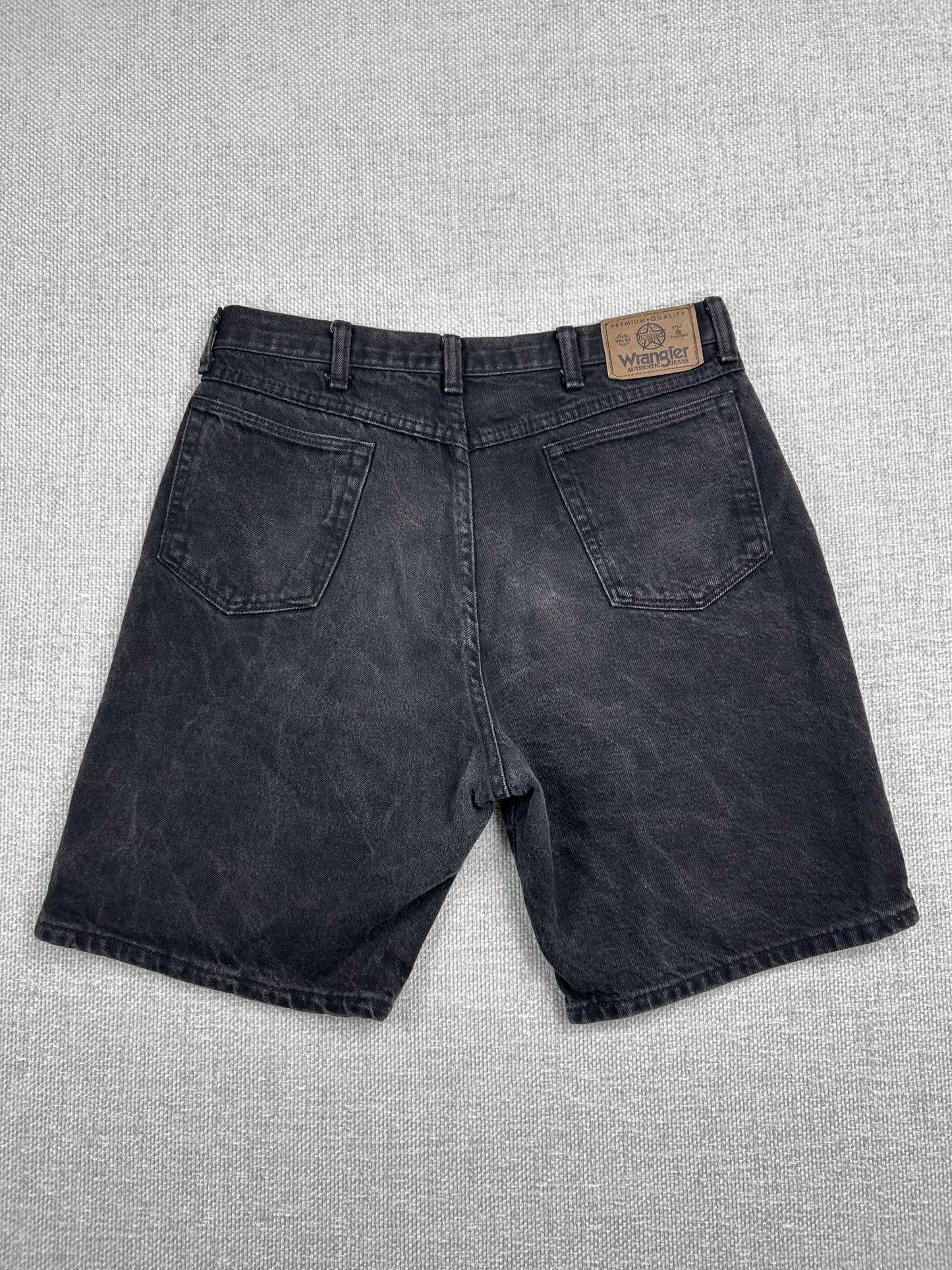 90's Wrangler Black Denim Shorts 32"
