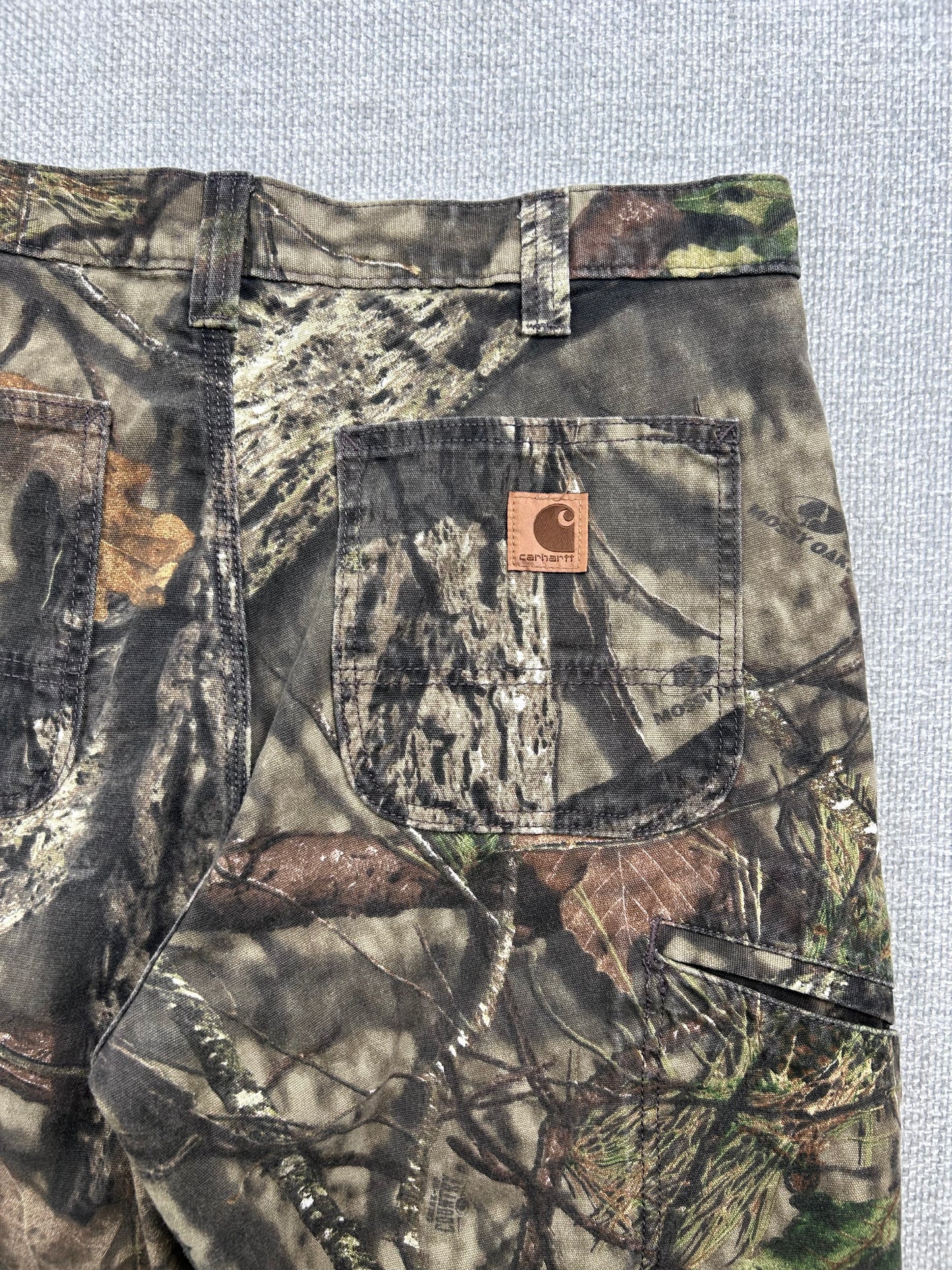 Y2K Carhartt Mossy Oak Pants 33"