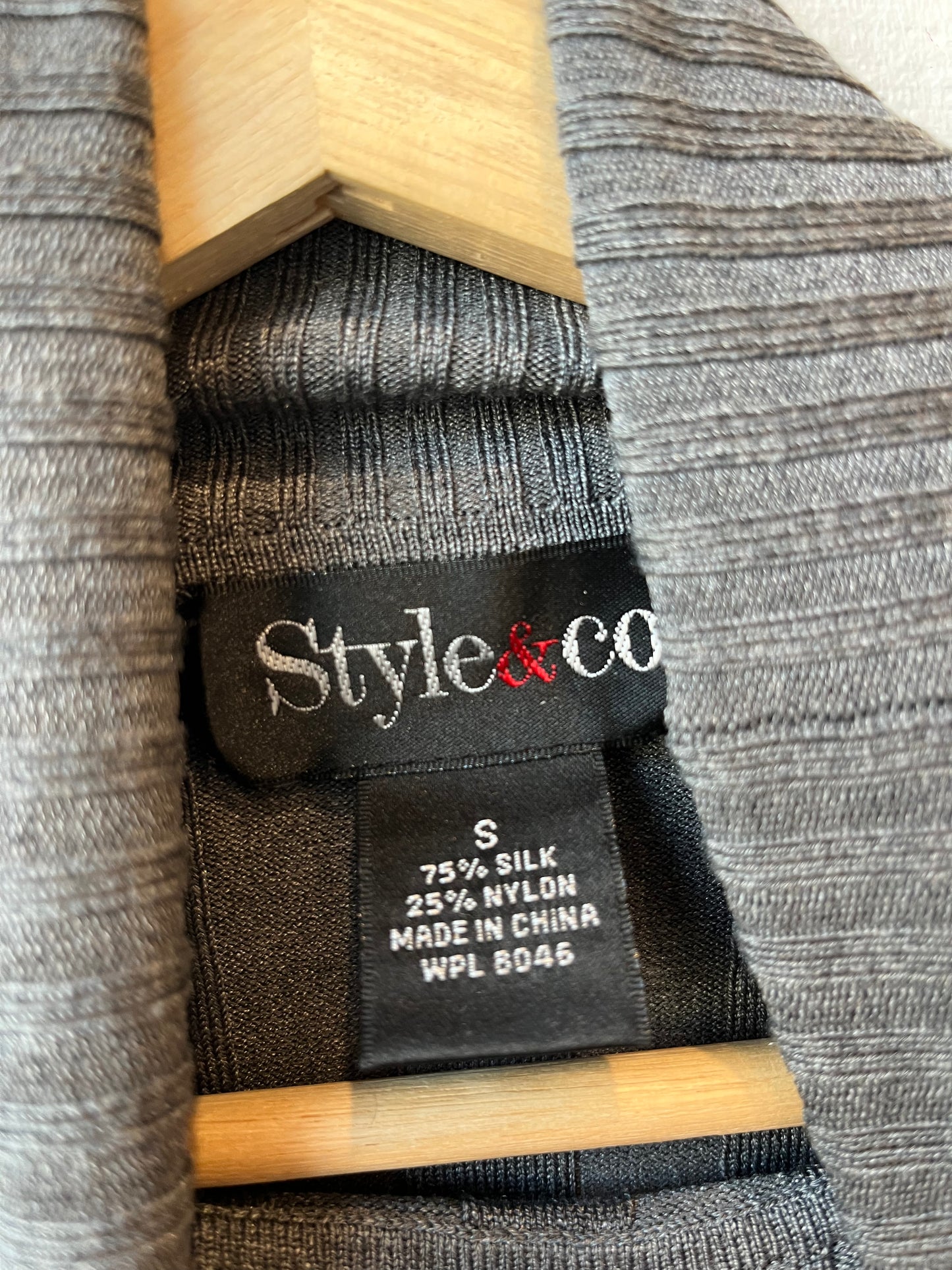 Y2K Gray Ribbed Turtle Neck