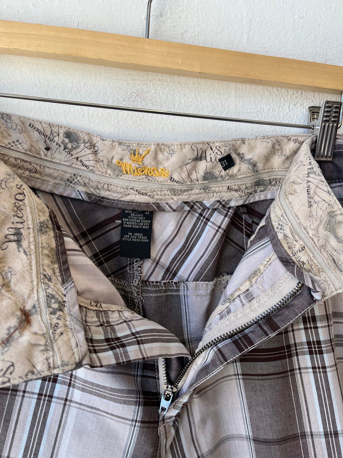 Y2K Baggy Plaid Shorts 31"