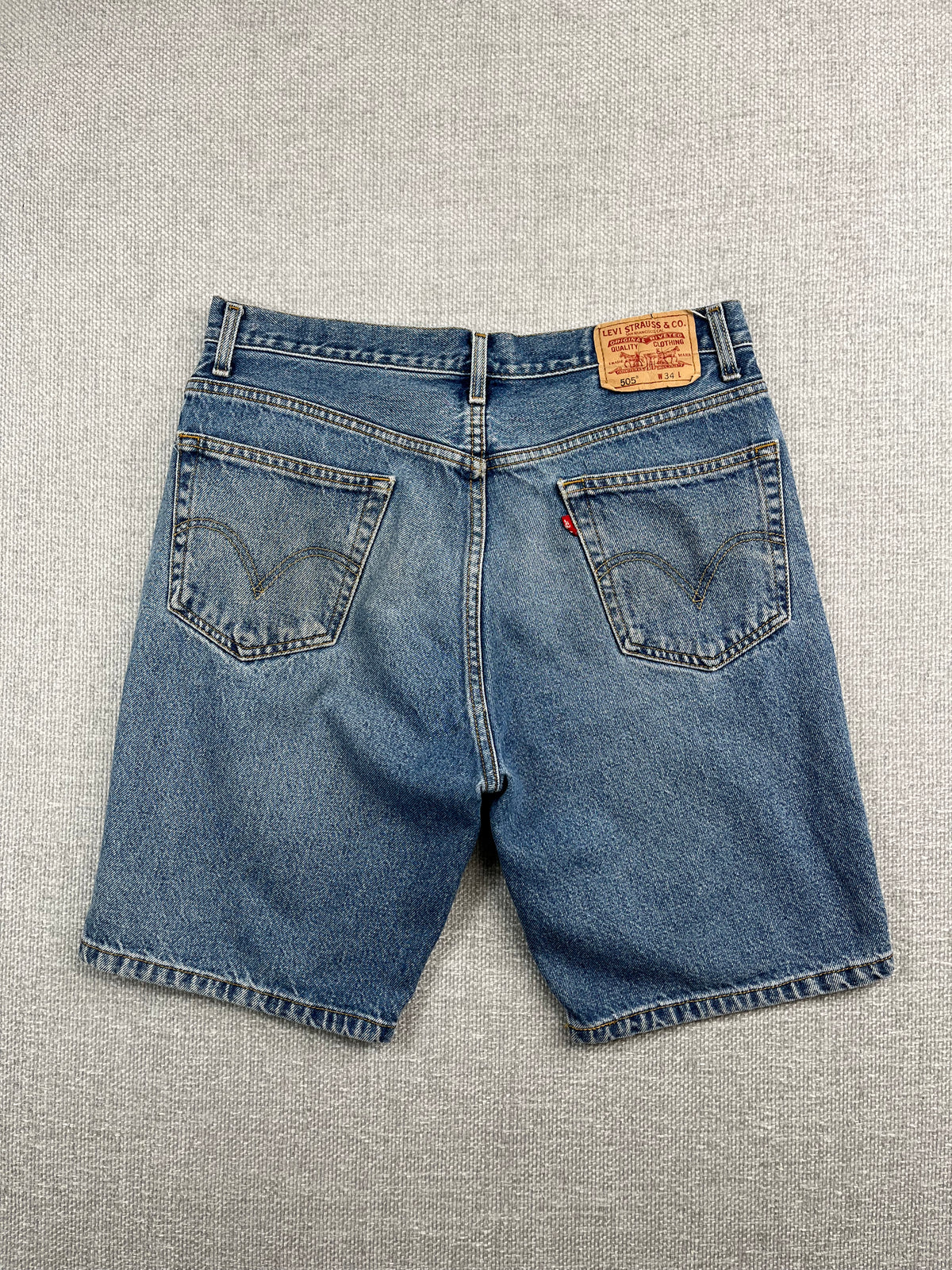 90's Levi's 505 Denim Shorts 32"