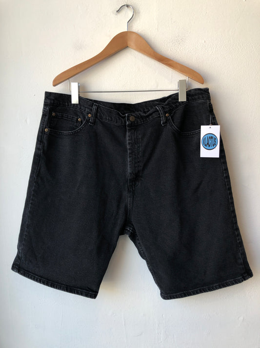 Y2K Wrangler Black Shorts 40"