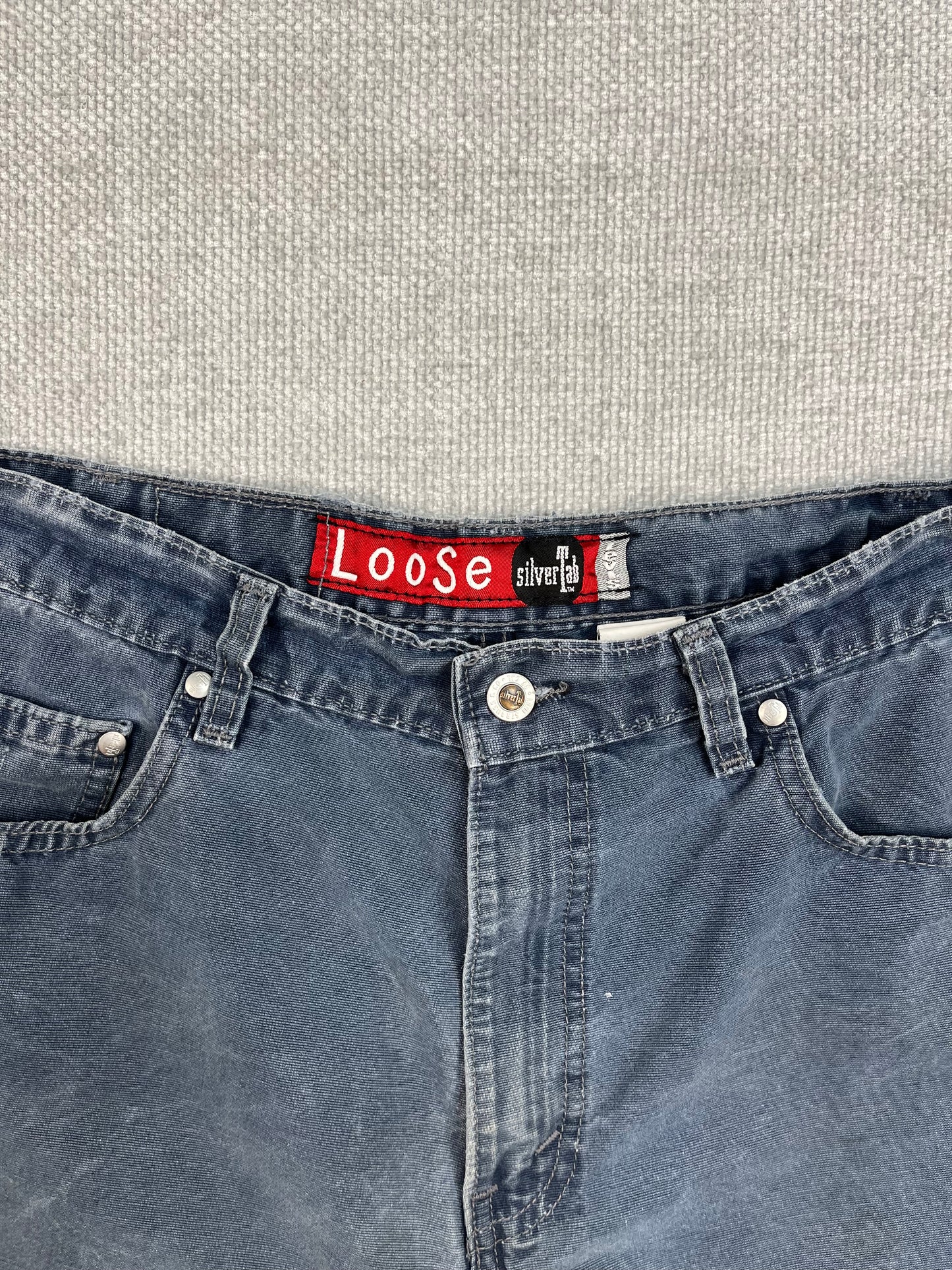 90's Levi's Silver Tab Baggy Shorts 31"