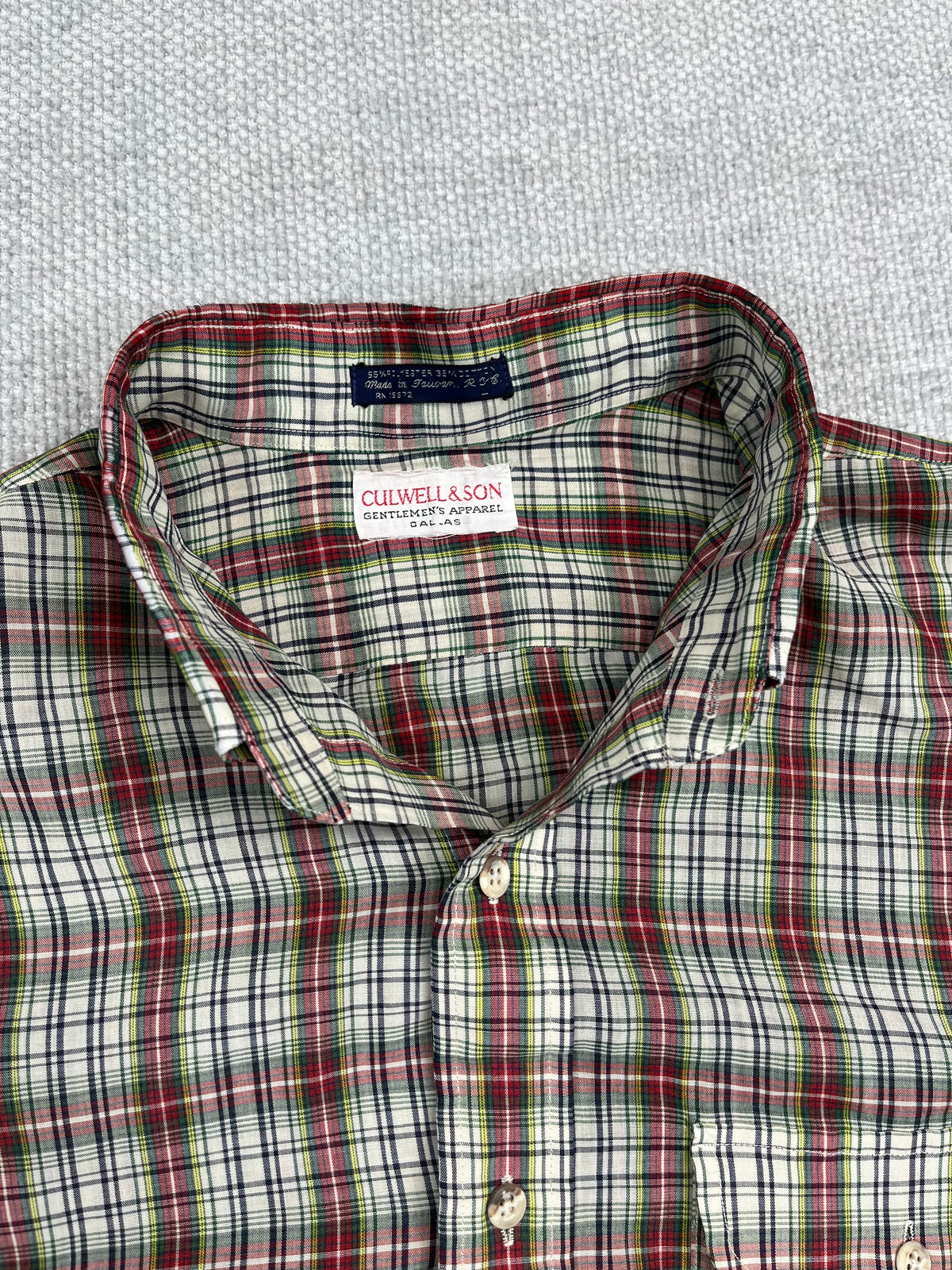 90's Plaid Button Up Shirt