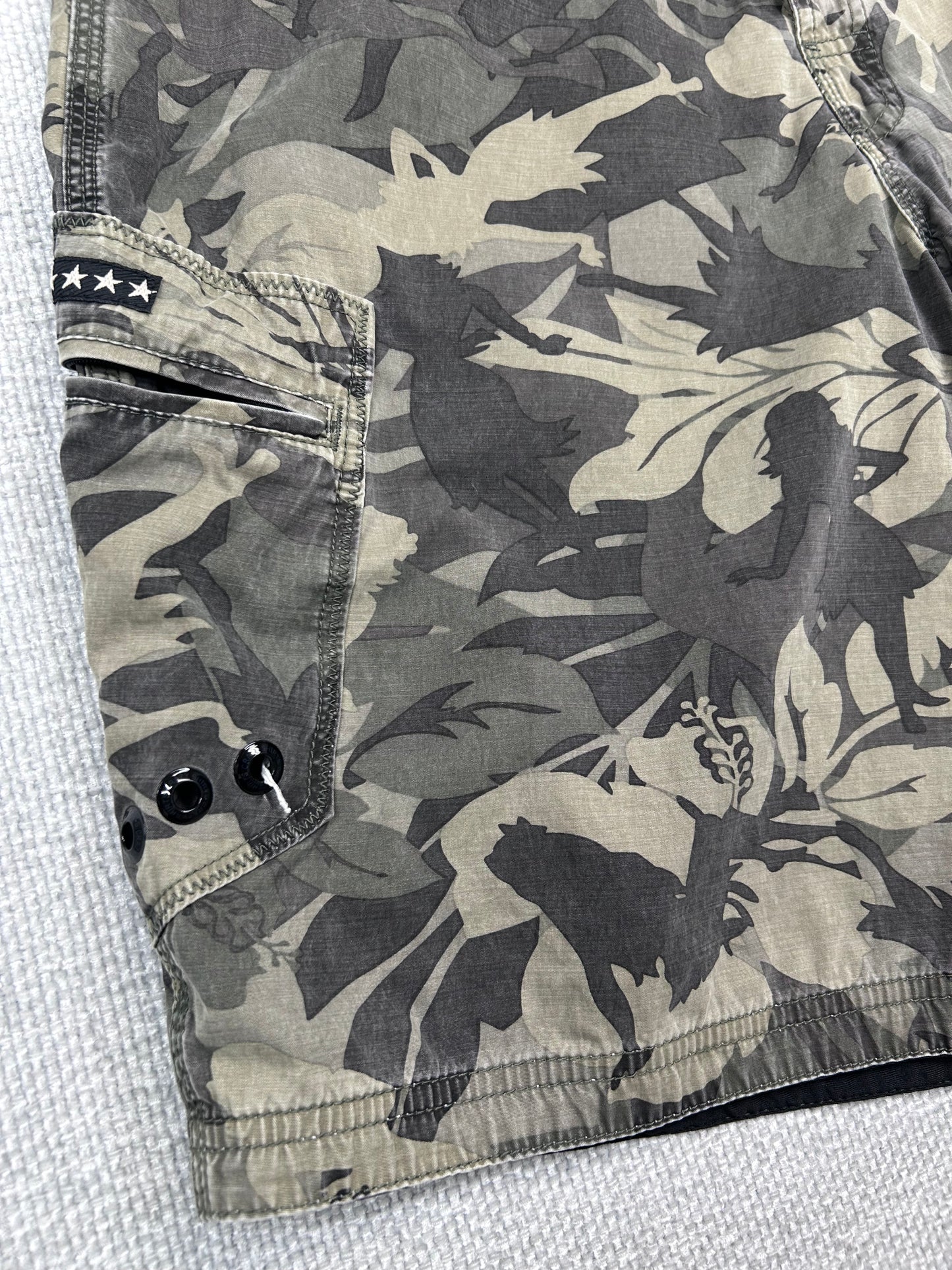 Y2K Board Shorts 29-31"