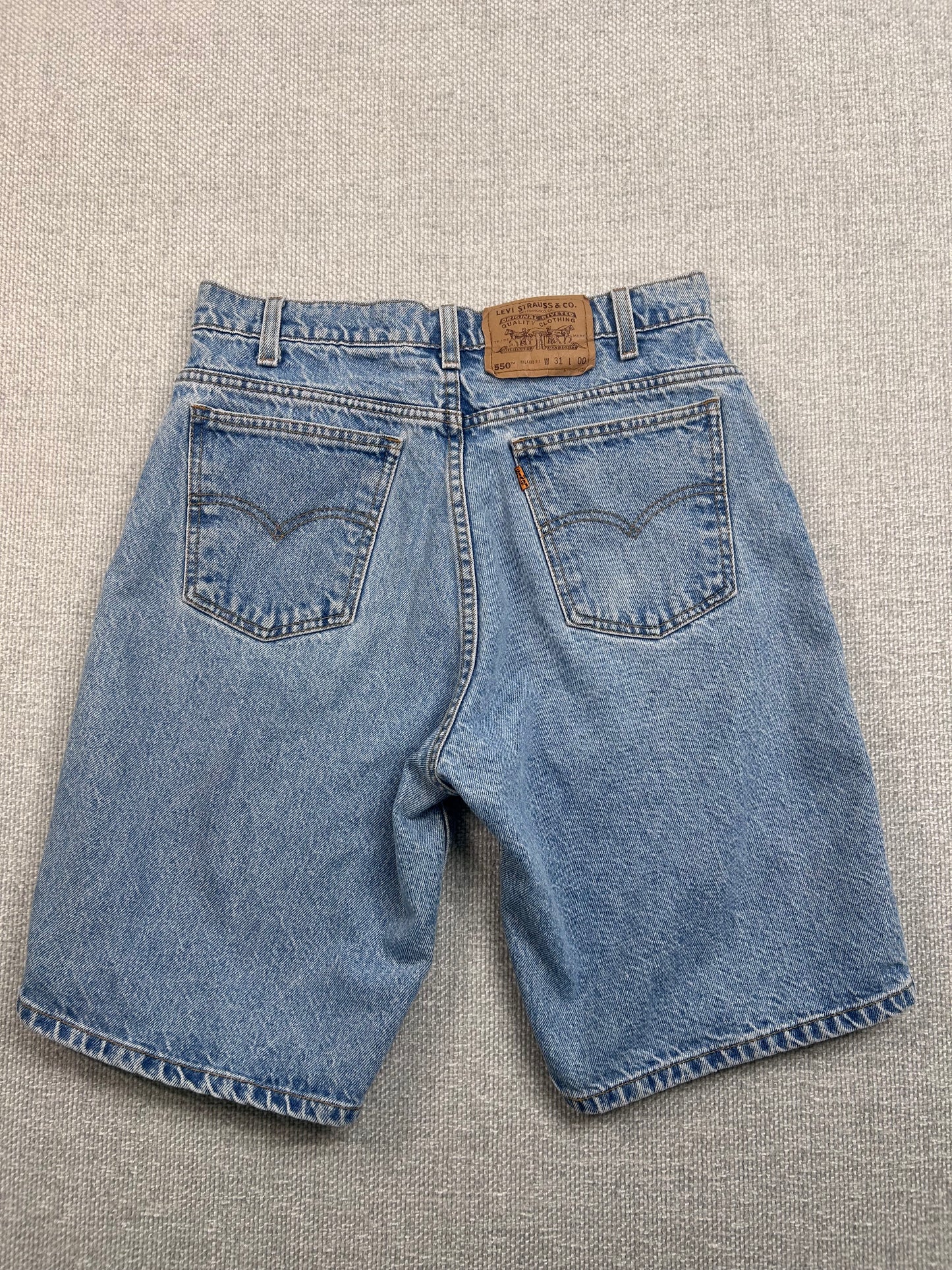 90’s Levi’s 550 Shorts 28”