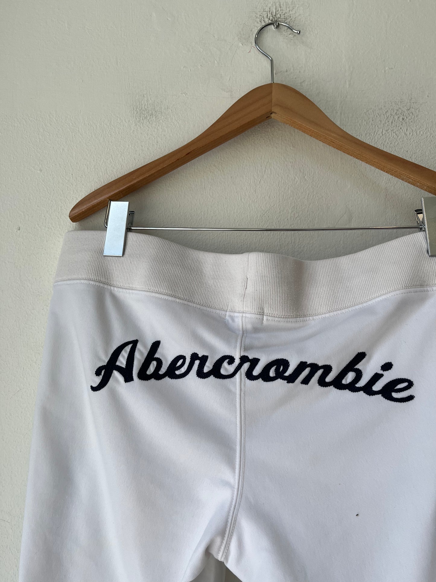 Y2K Abercrombie White Capri Pants 31-34"