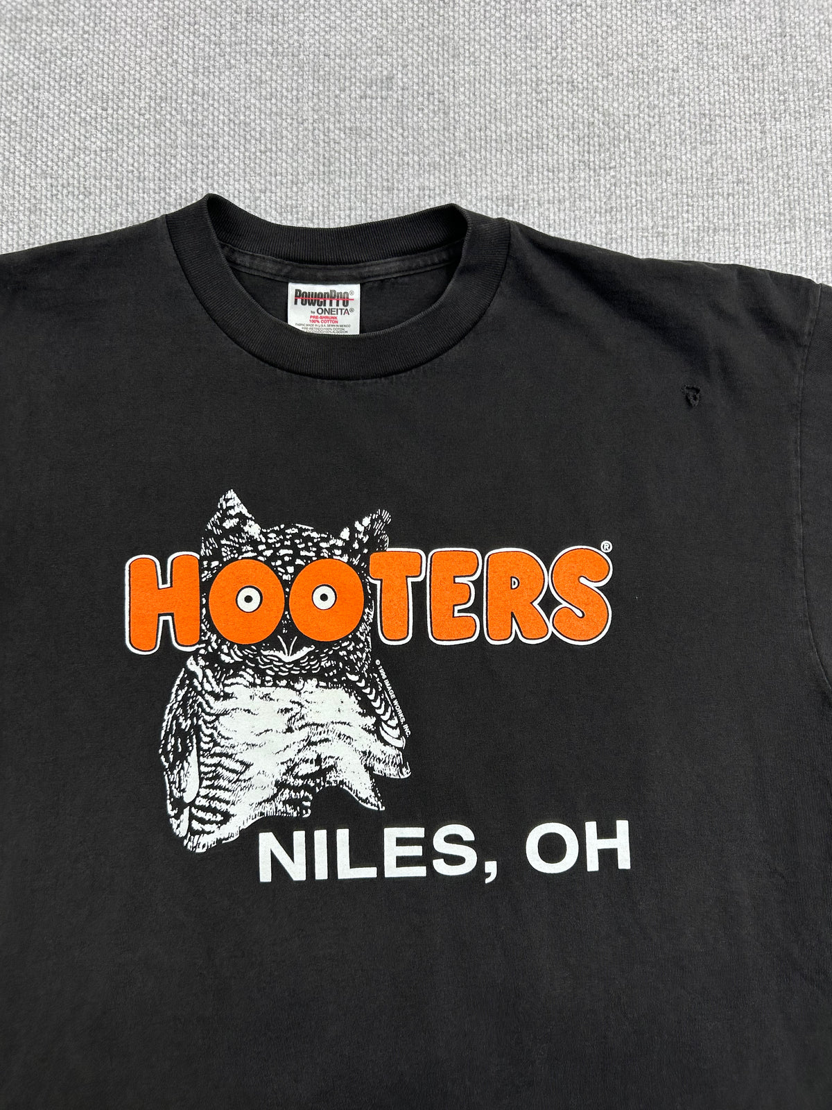 1996 Hooters Ohio T-Shirt