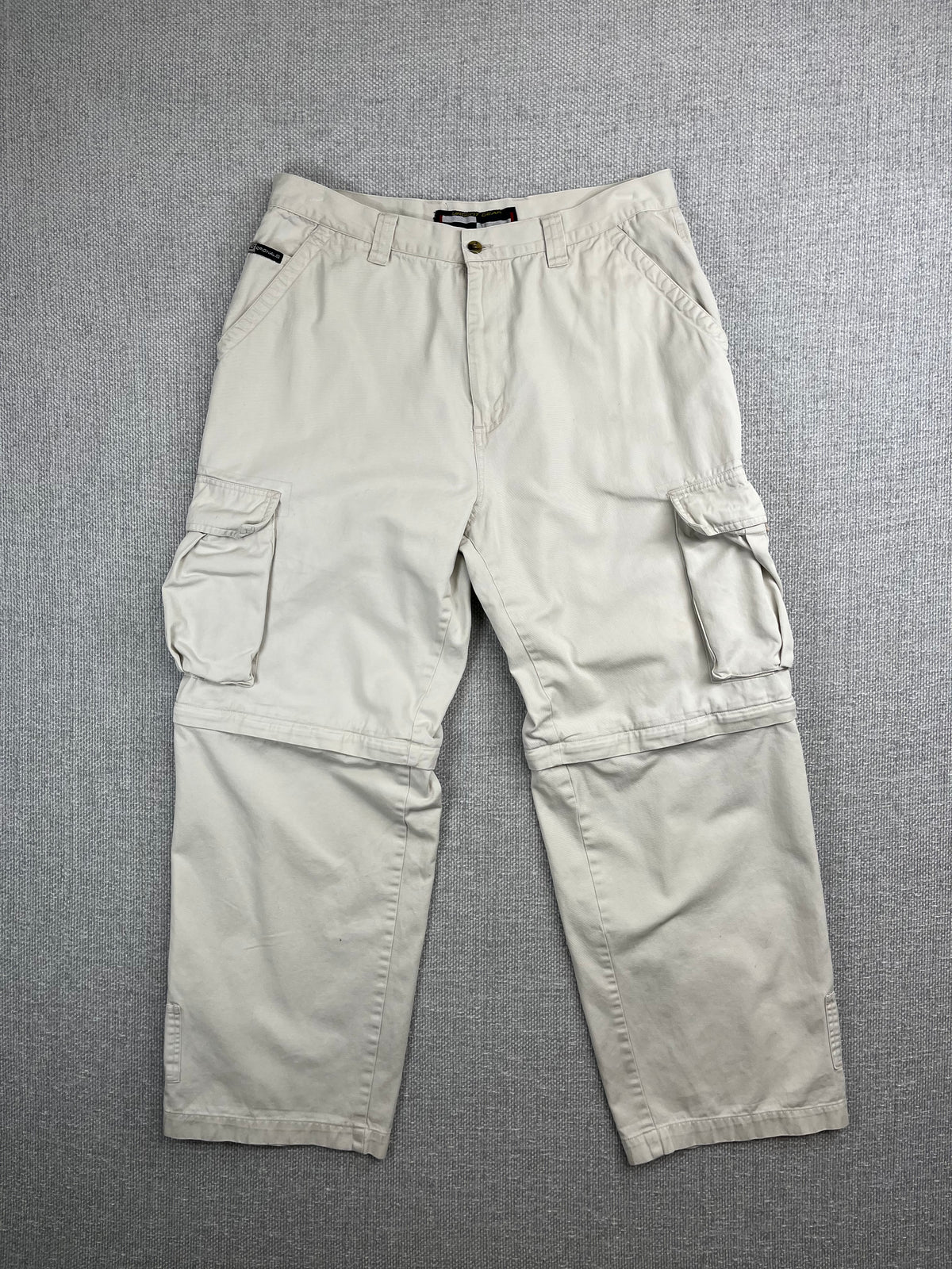Y2K Urgent Gear Zip Off Cargo Pants 32"