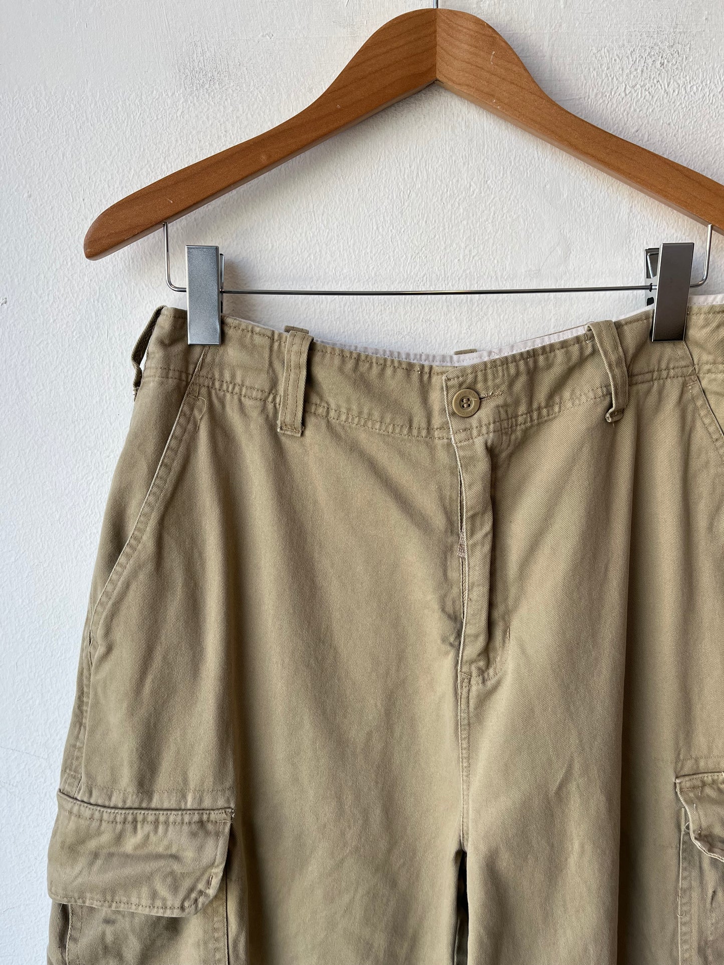 Y2K Tan Cargo Pants 32"