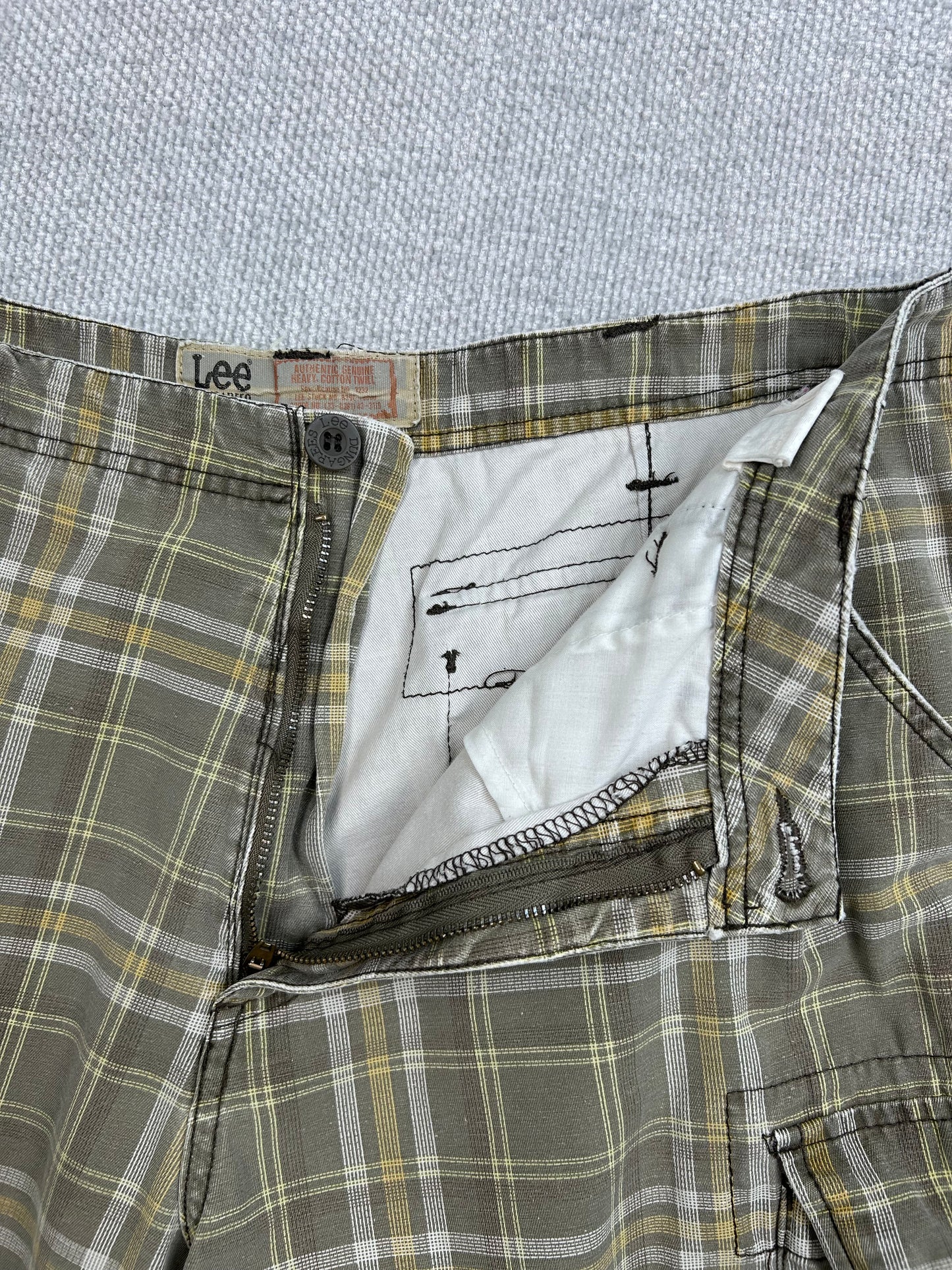 Y2K Plaid Baggy Cargo Shorts 34”