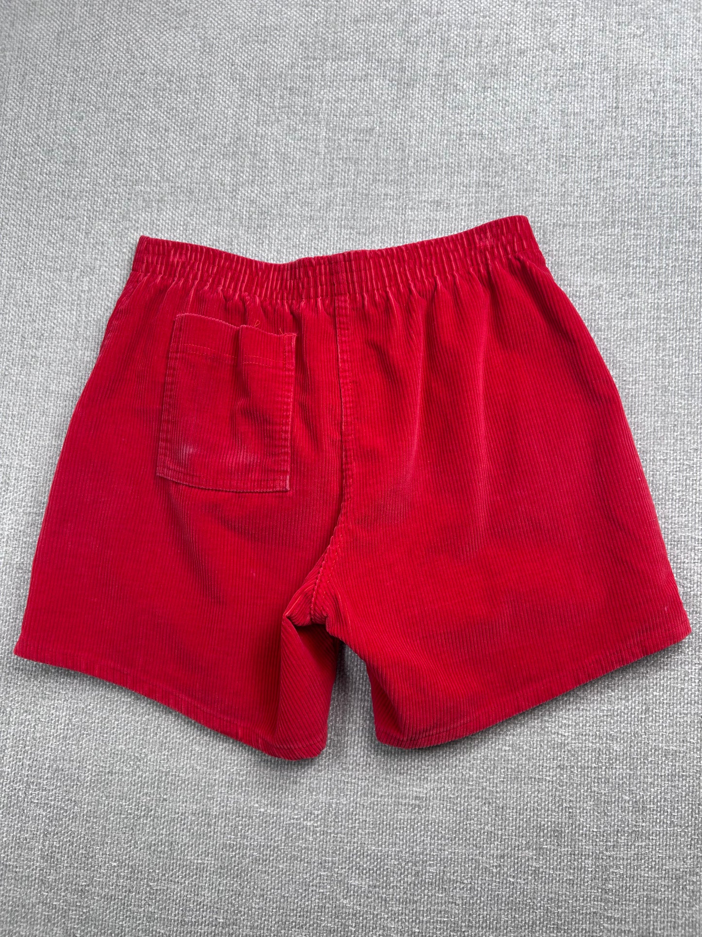 90's Op Red Corduroy Shorts 30-34"