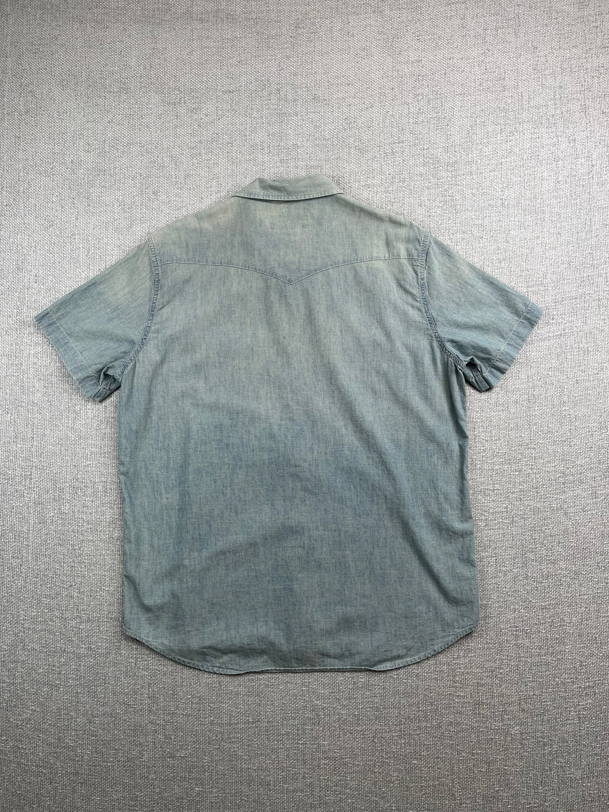 Y2K Pearl Snap Short Sleeve Shirt