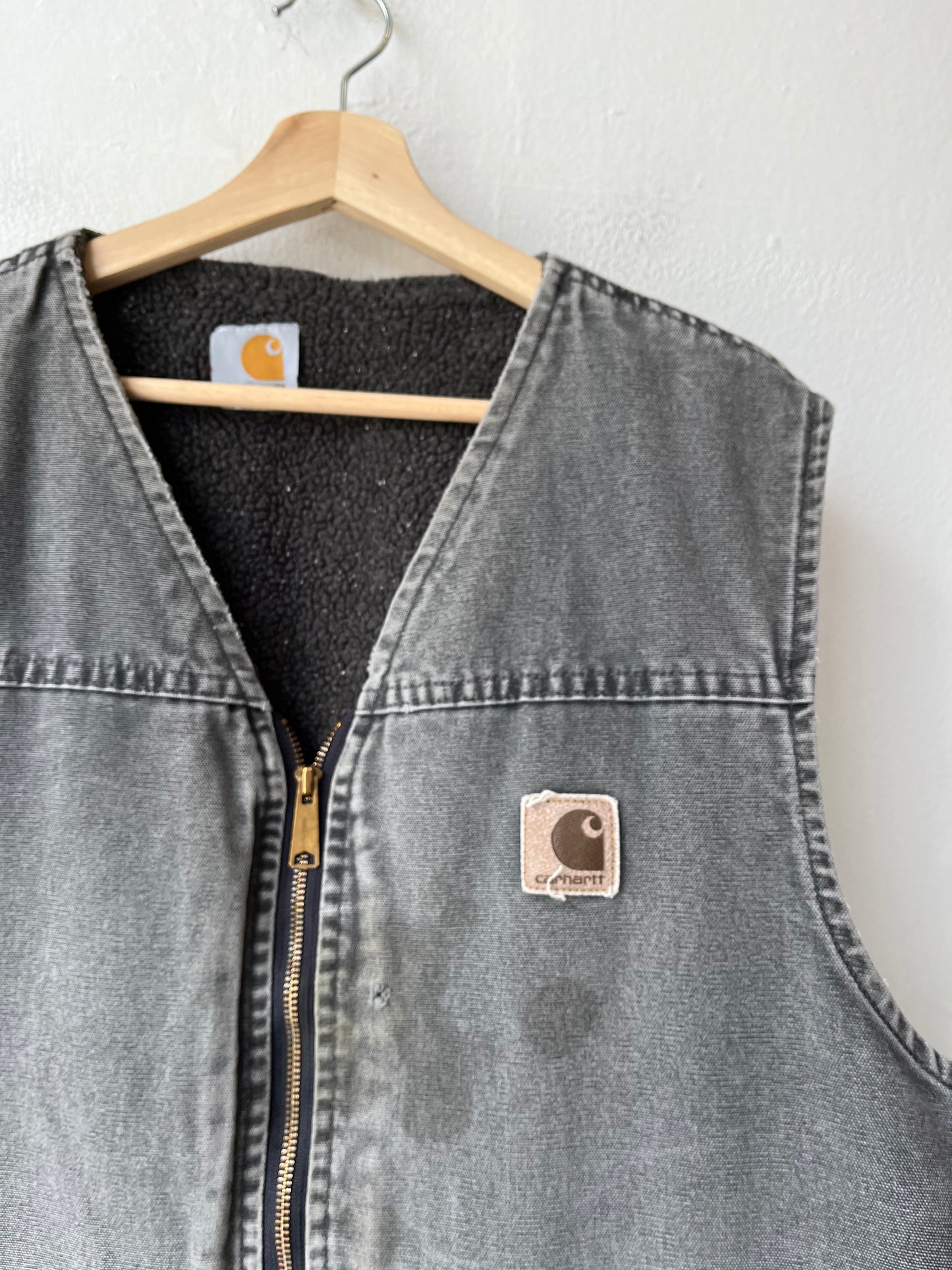 90's Distressed Gray Carhartt Vest