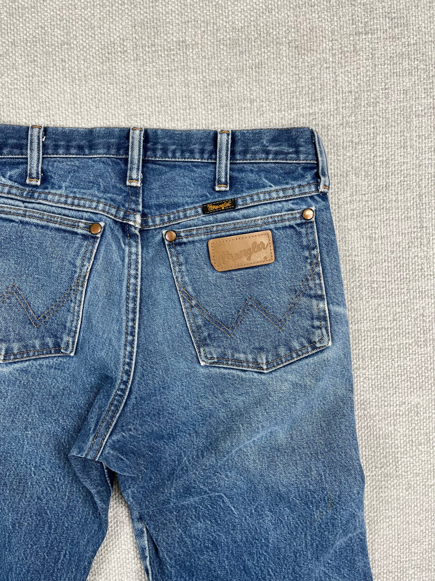 90's Distressed Wrangler Jeans 28"
