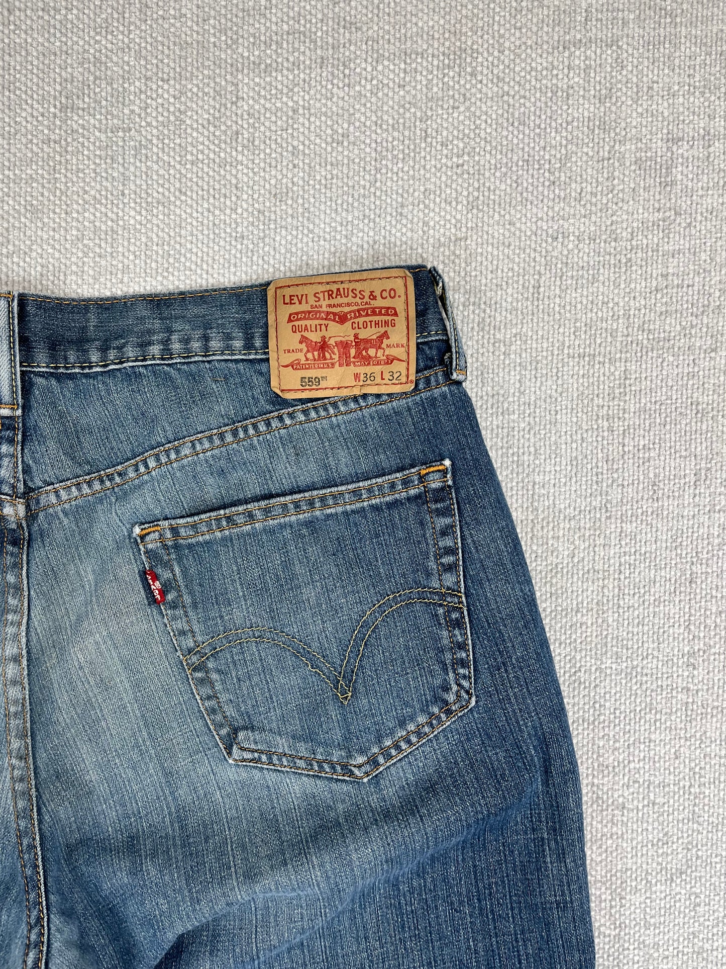 Y2K Levi’s 559 Jeans 36”
